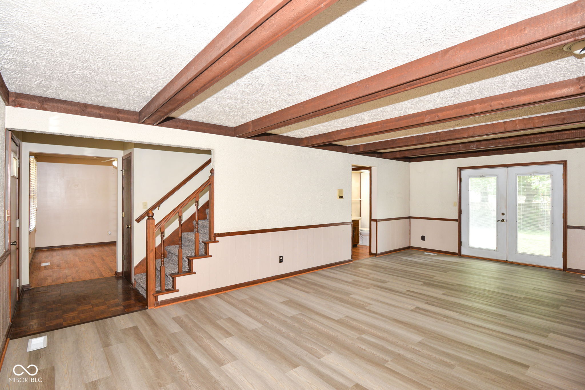 704 Kokomo Lane, Indianapolis, IN, 46241 photo 5 of 31