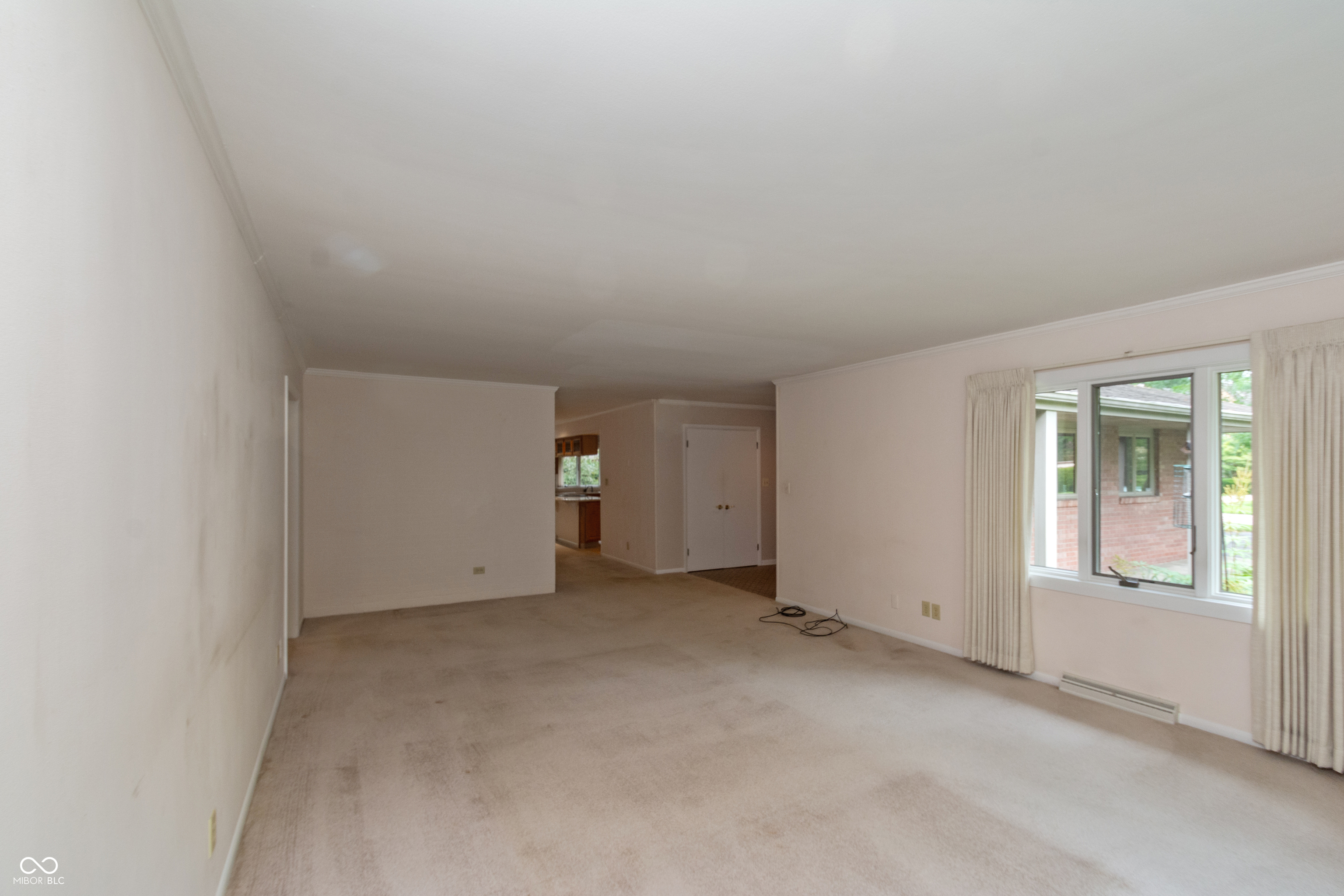 806 N Briar Road, Muncie, IN, 47304 photo 5 of 25
