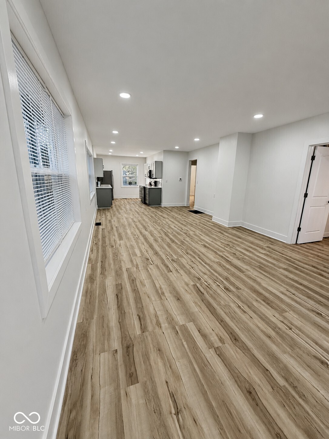 243 Hendricks Place, Indianapolis, IN, 46201 photo 5 of 27