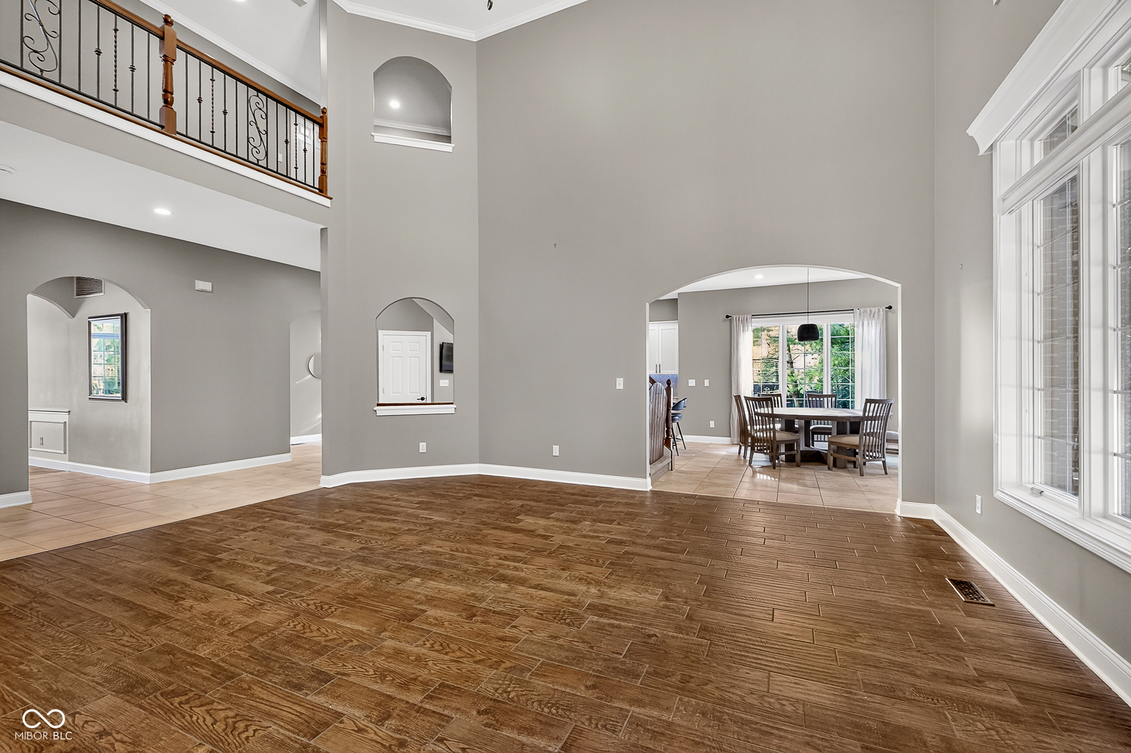 13712 Fairwood Drive, Fishers, IN, 46055 photo 5 of 44