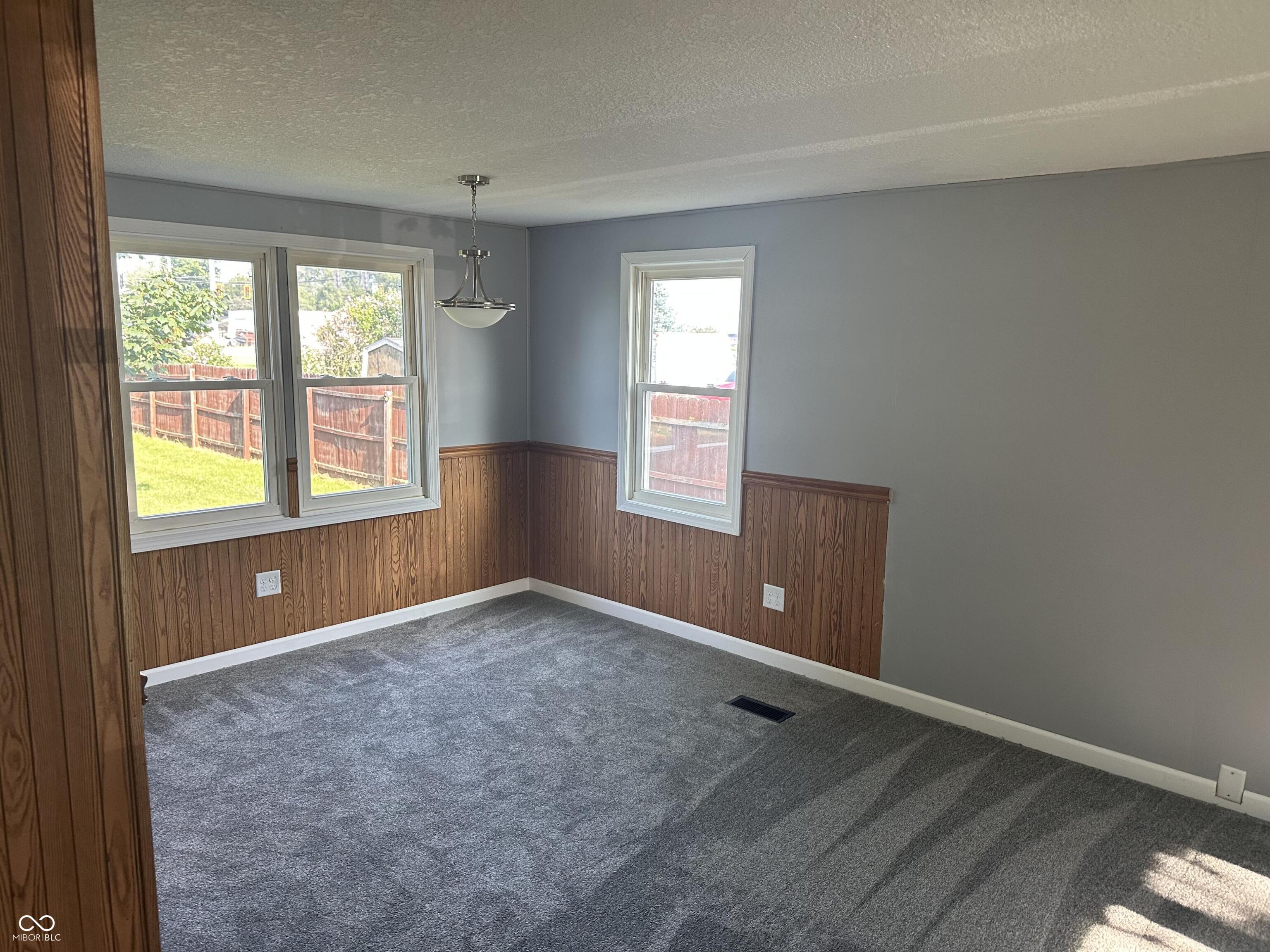 313 N West Street, Milford, IN, 46542 photo 5 of 9