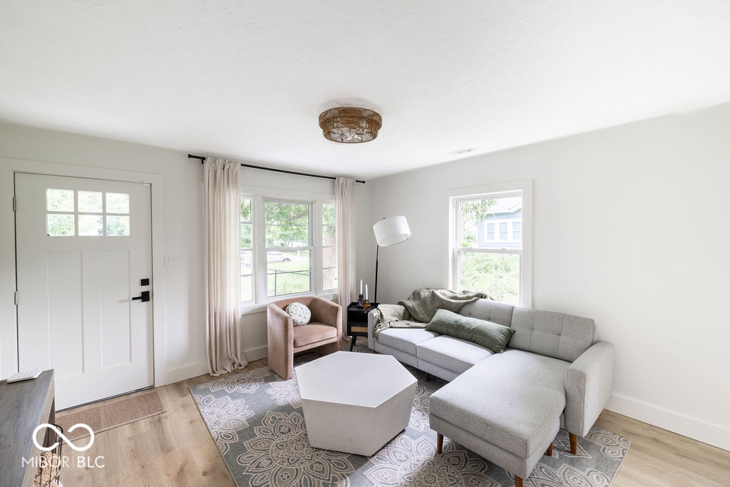 419 Berkley Road, Indianapolis, IN, 46208 photo 5 of 27