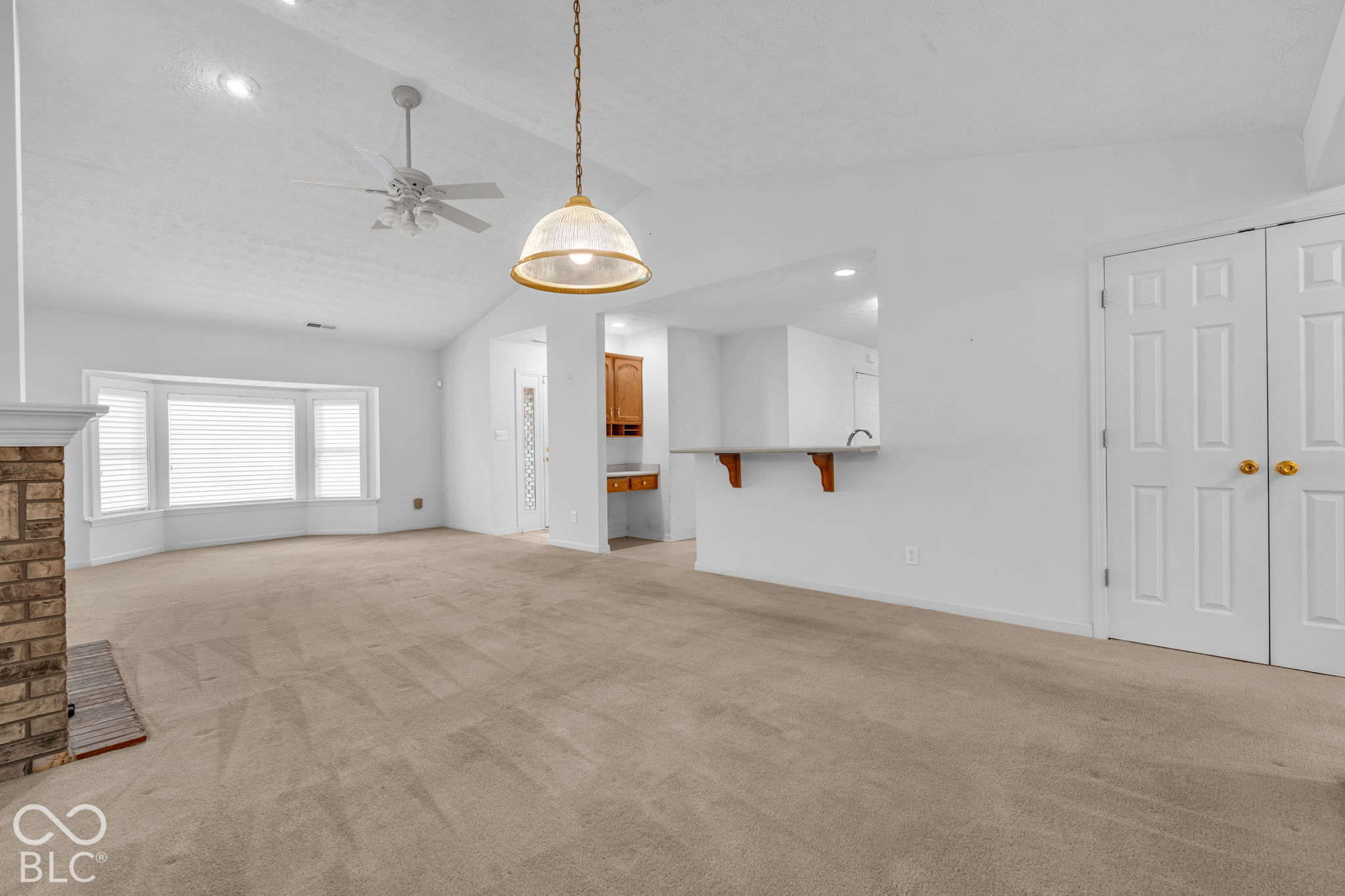 340 Lakewood Court, Avon, IN, 46123 photo 5 of 33