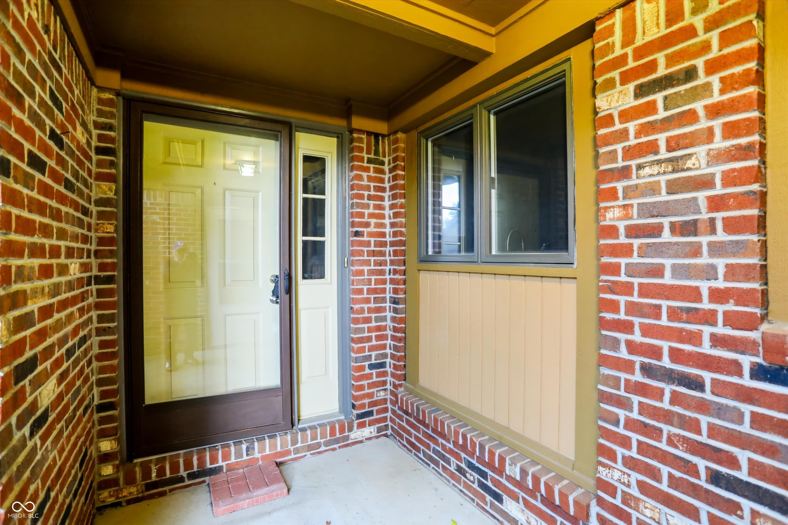 1922 Saint James Place, Anderson, IN, 46012 photo 5 of 53