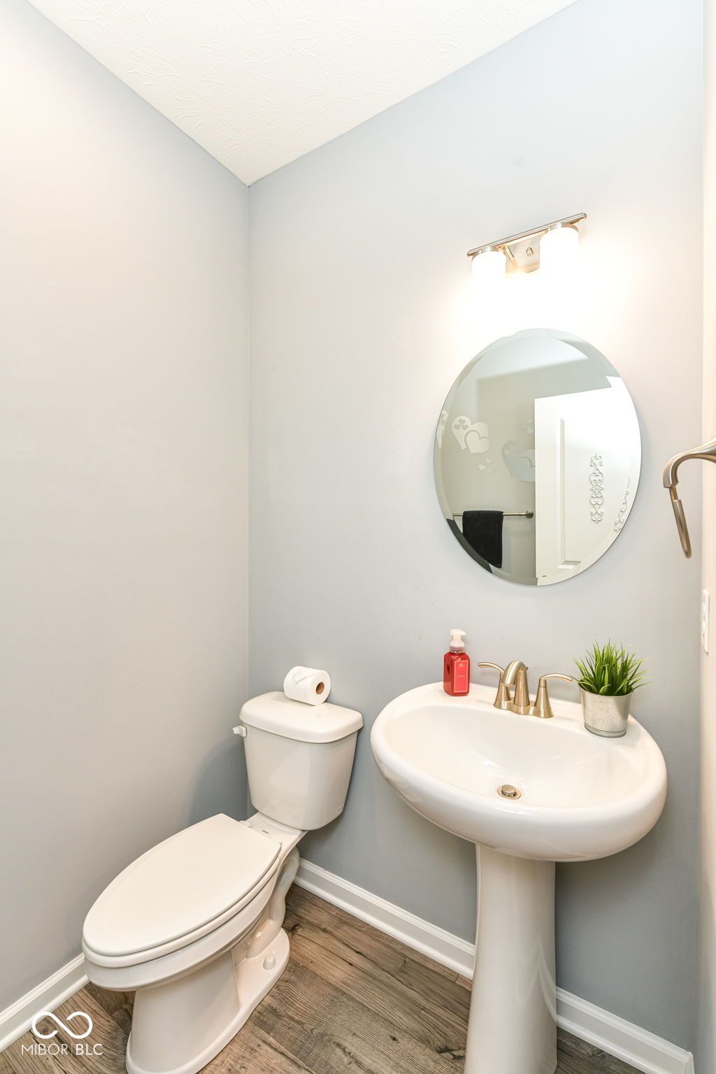 5817 Flat Hill Drive, Indianapolis, IN, 46239 photo 5 of 40