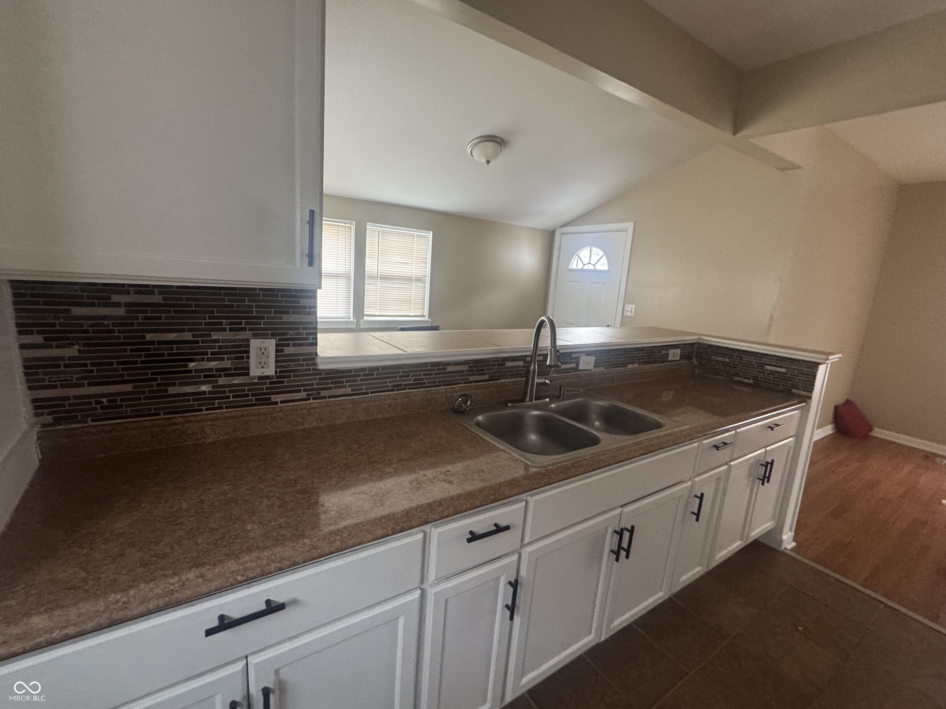 3941 Boulevard Place, Indianapolis, IN, 46208 photo 5 of 12