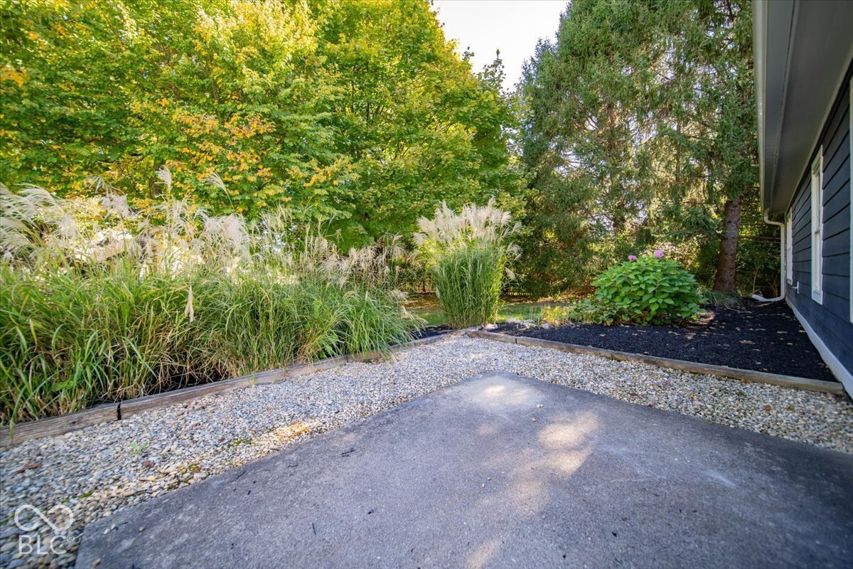 9119 Hardwood Court, Indianapolis, IN, 46250 photo 5 of 25