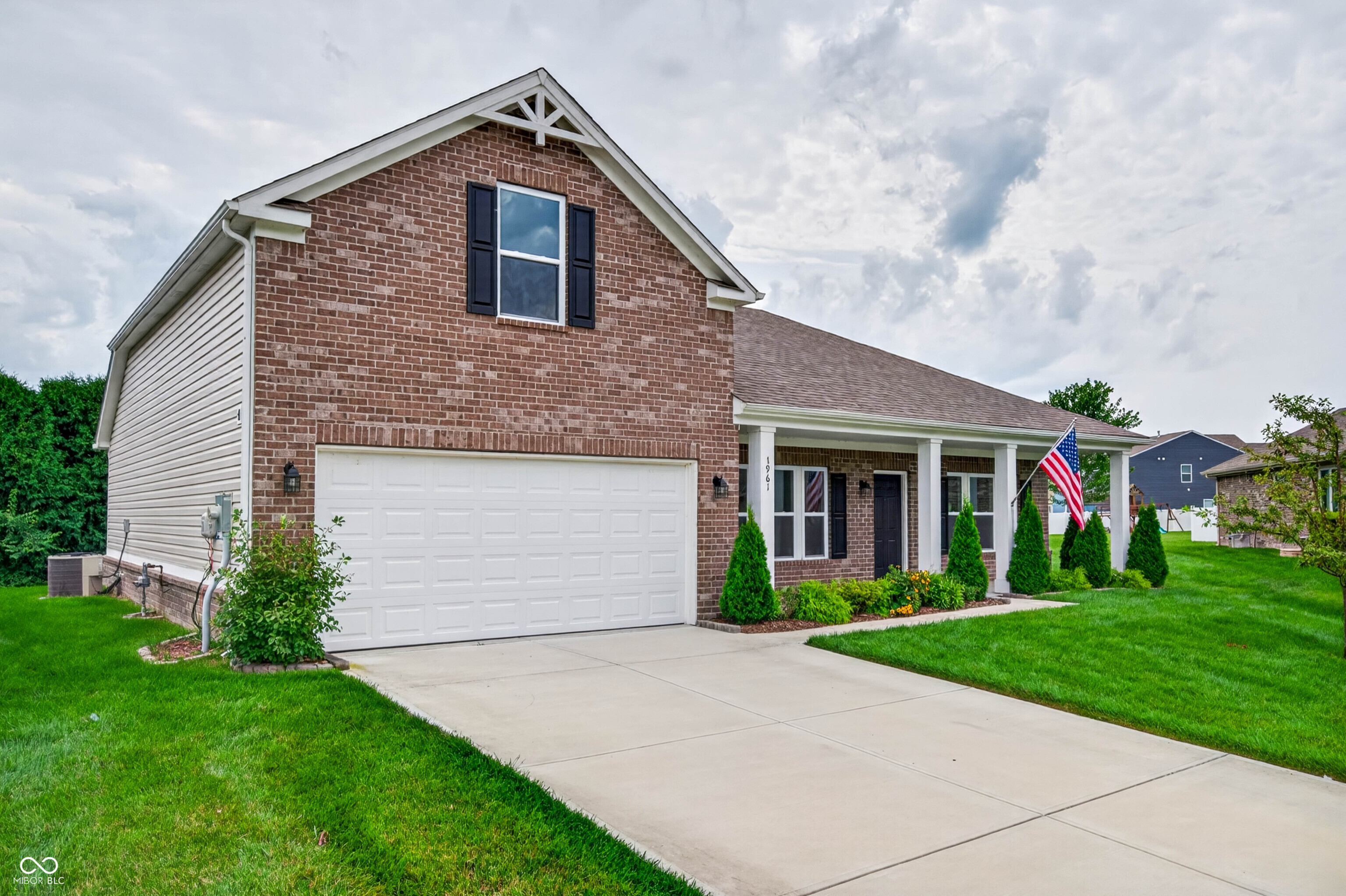 1961 Conifer Court, Columbus, IN, 47201 photo 5 of 52