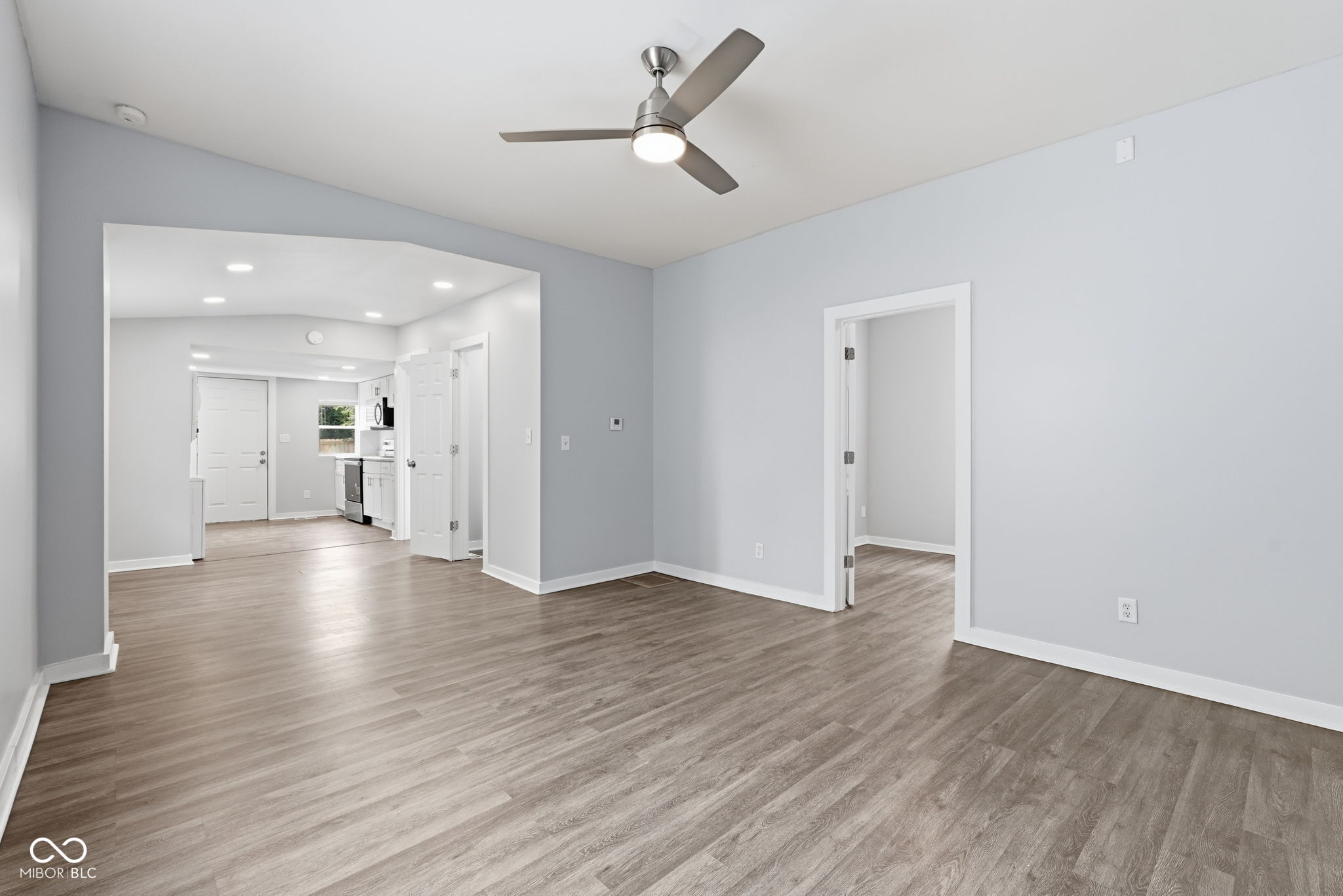 2121 Webb Street, Indianapolis, IN, 46225 photo 5 of 44