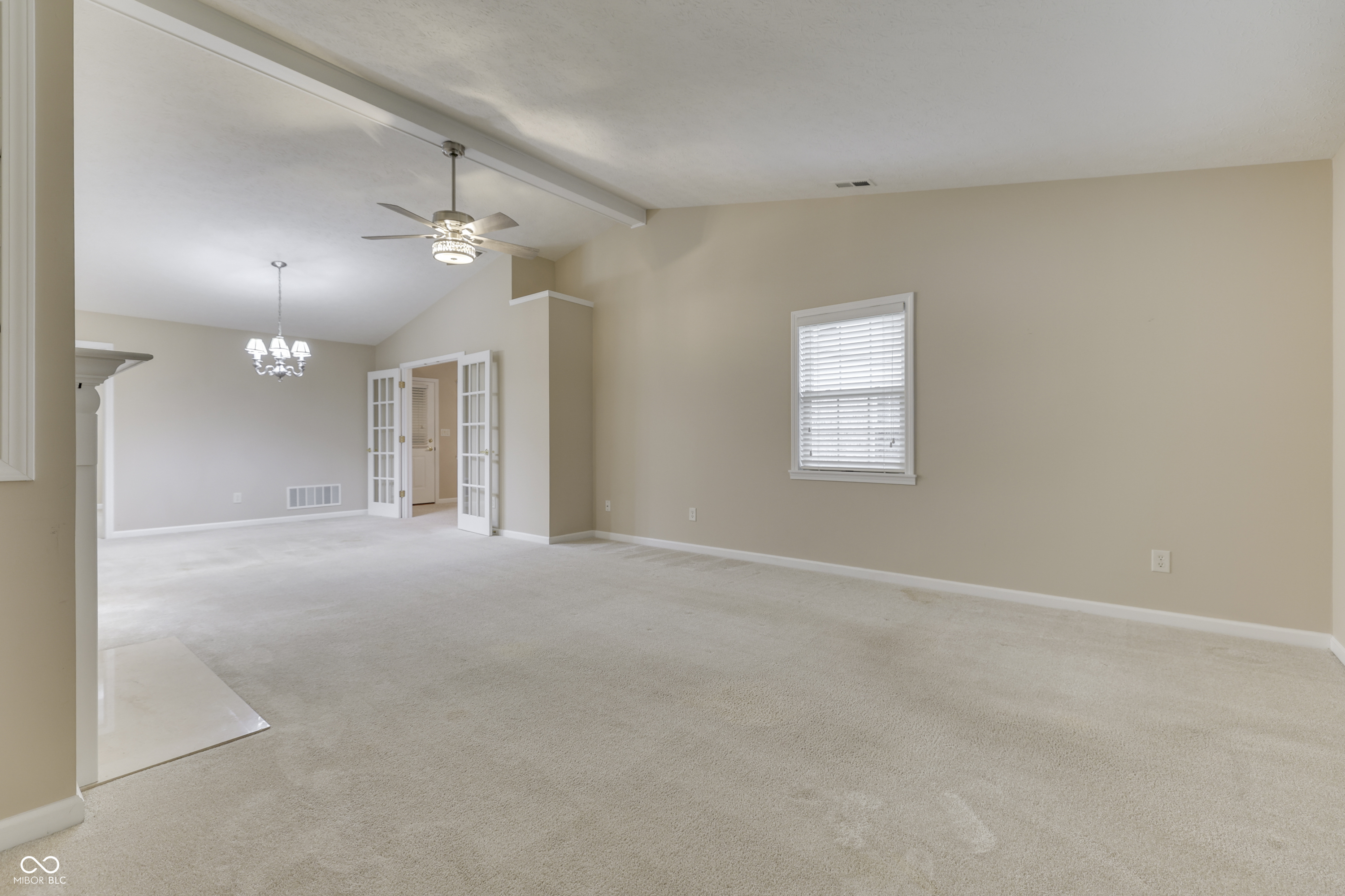 4025 Oak Trail Drive, Indianapolis, IN, 46237 photo 5 of 45