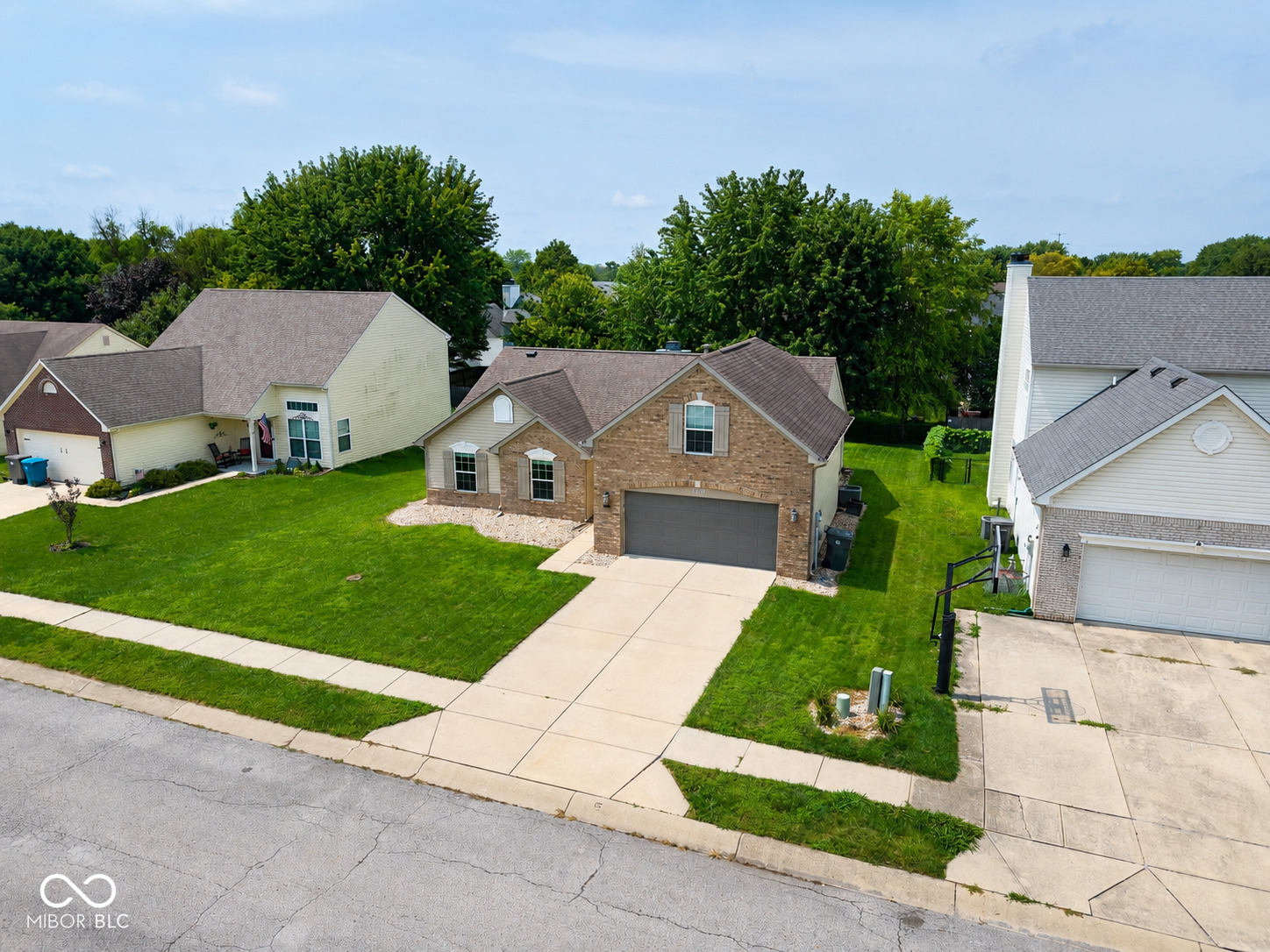 8314 Alcona Drive, Indianapolis, IN, 46237 photo 5 of 25