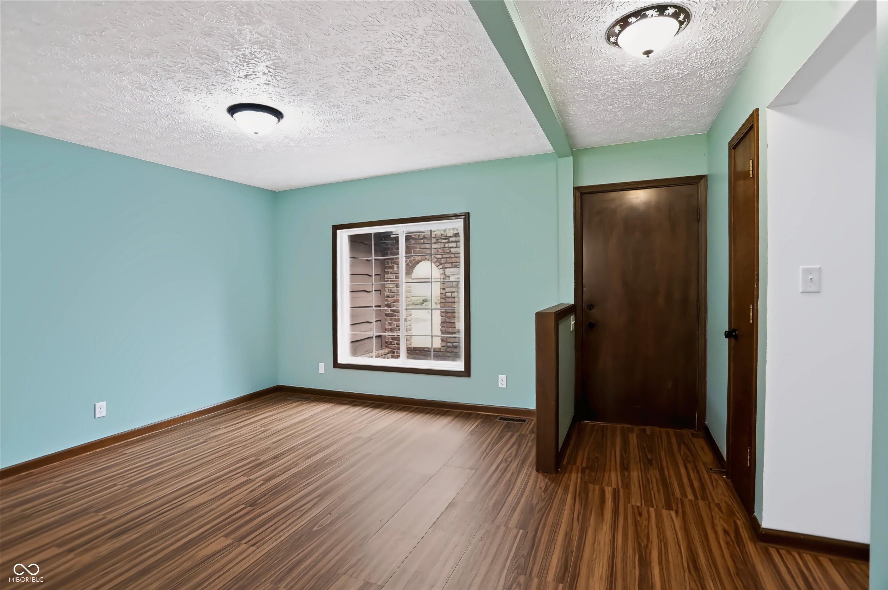 254 Summit Ridge Drive, Greenwood, IN, 46142 photo 5 of 40