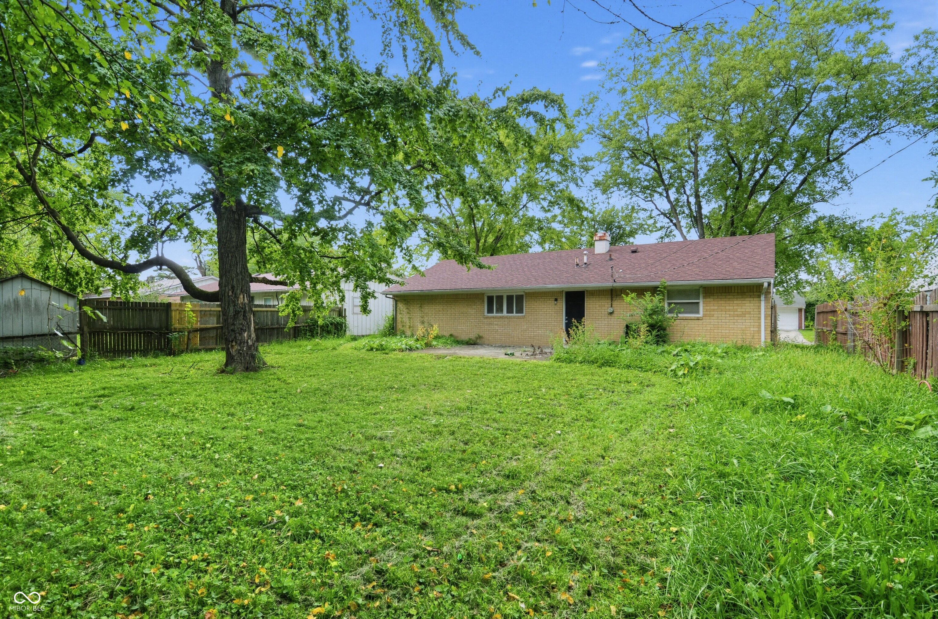 3707 N Brentwood Avenue, Indianapolis, IN, 46235 photo 5 of 31