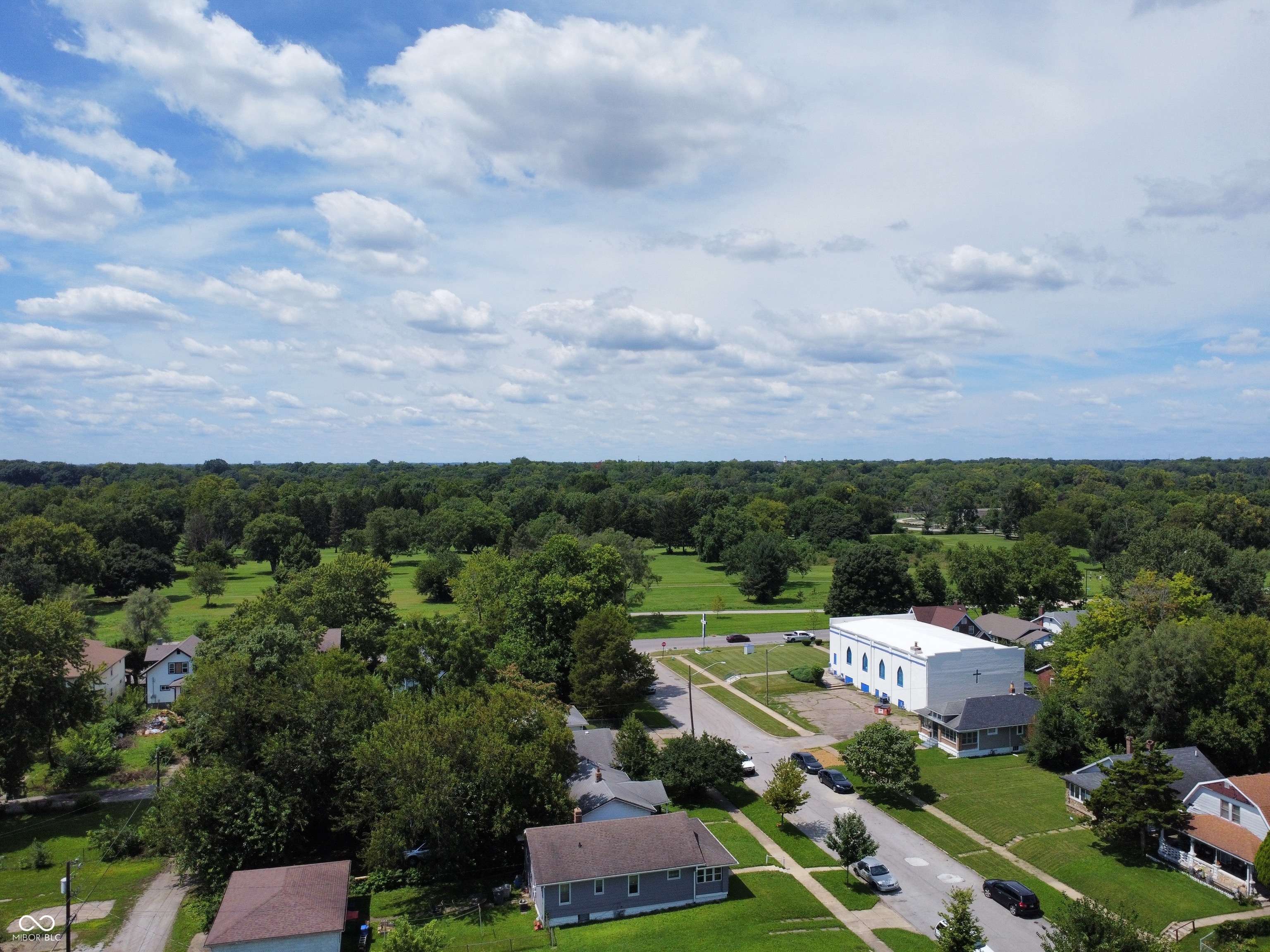 2245 E Riverside Drive, Indianapolis, IN, 46208 photo 5 of 23