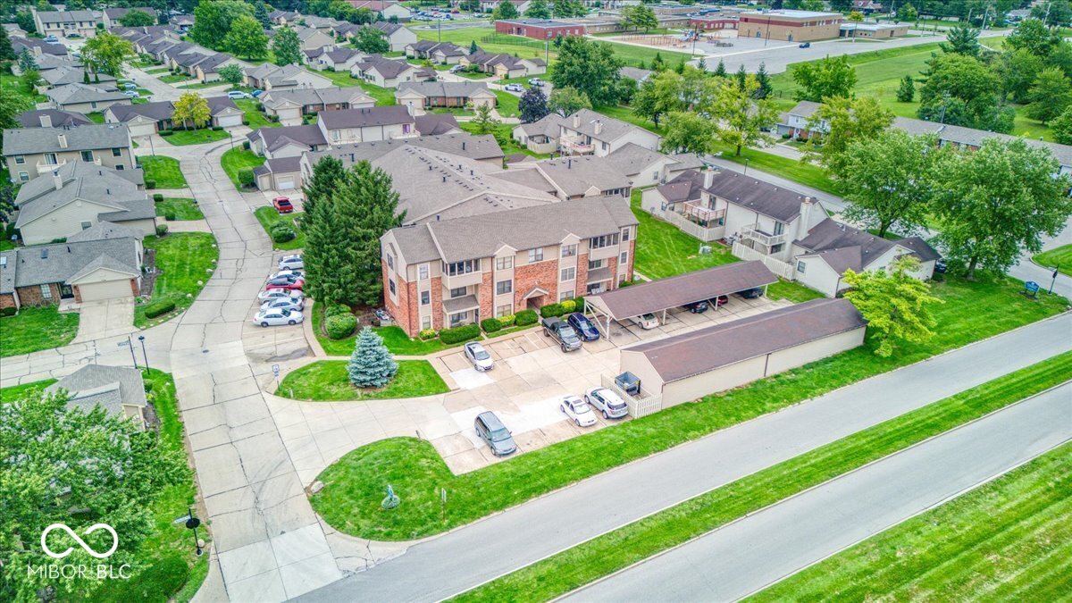 1763 Wellesley Lane #2-A, Indianapolis, IN, 46219 photo 5 of 30