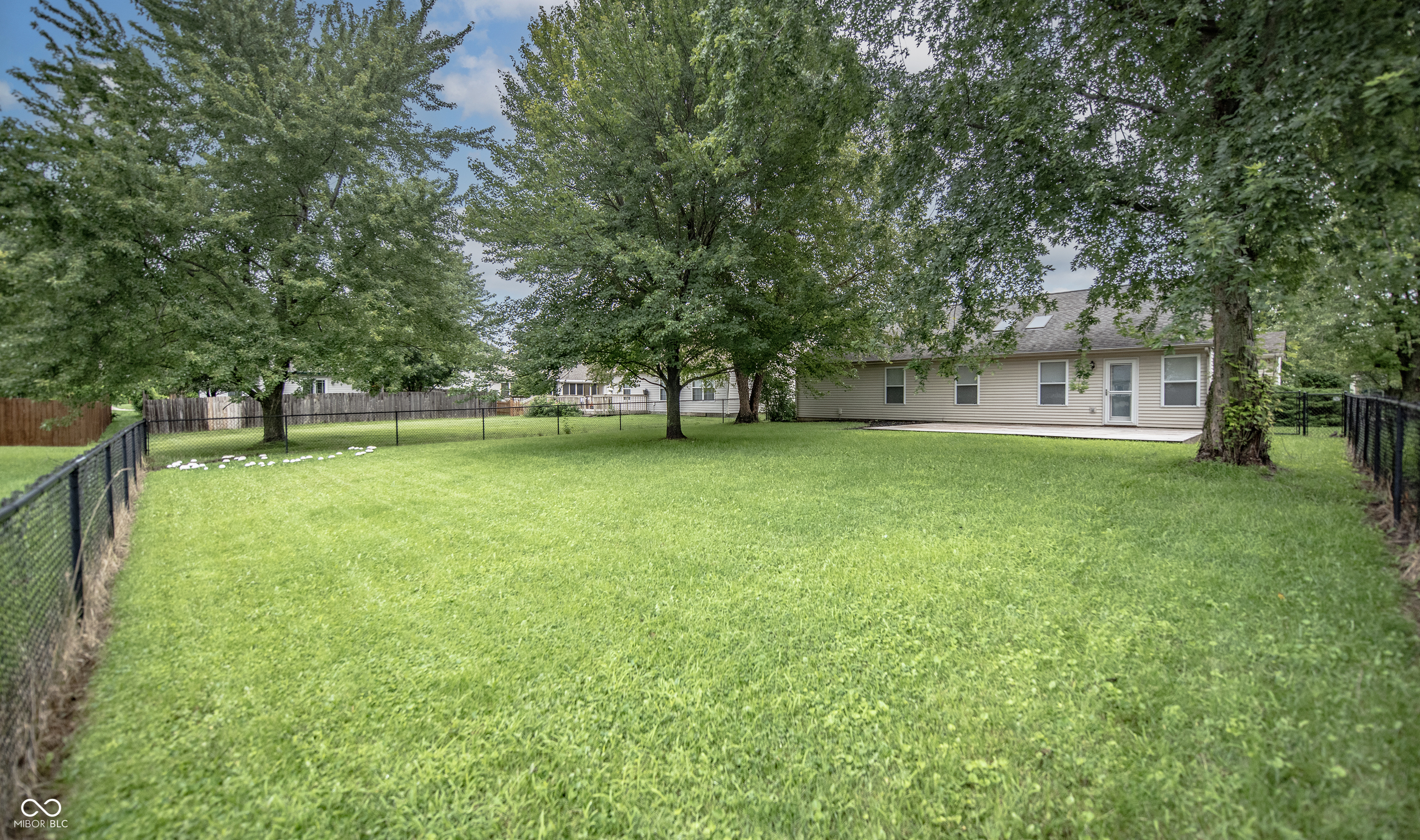 13246 Golden Ash Court, Fishers, IN, 46038 photo 5 of 30