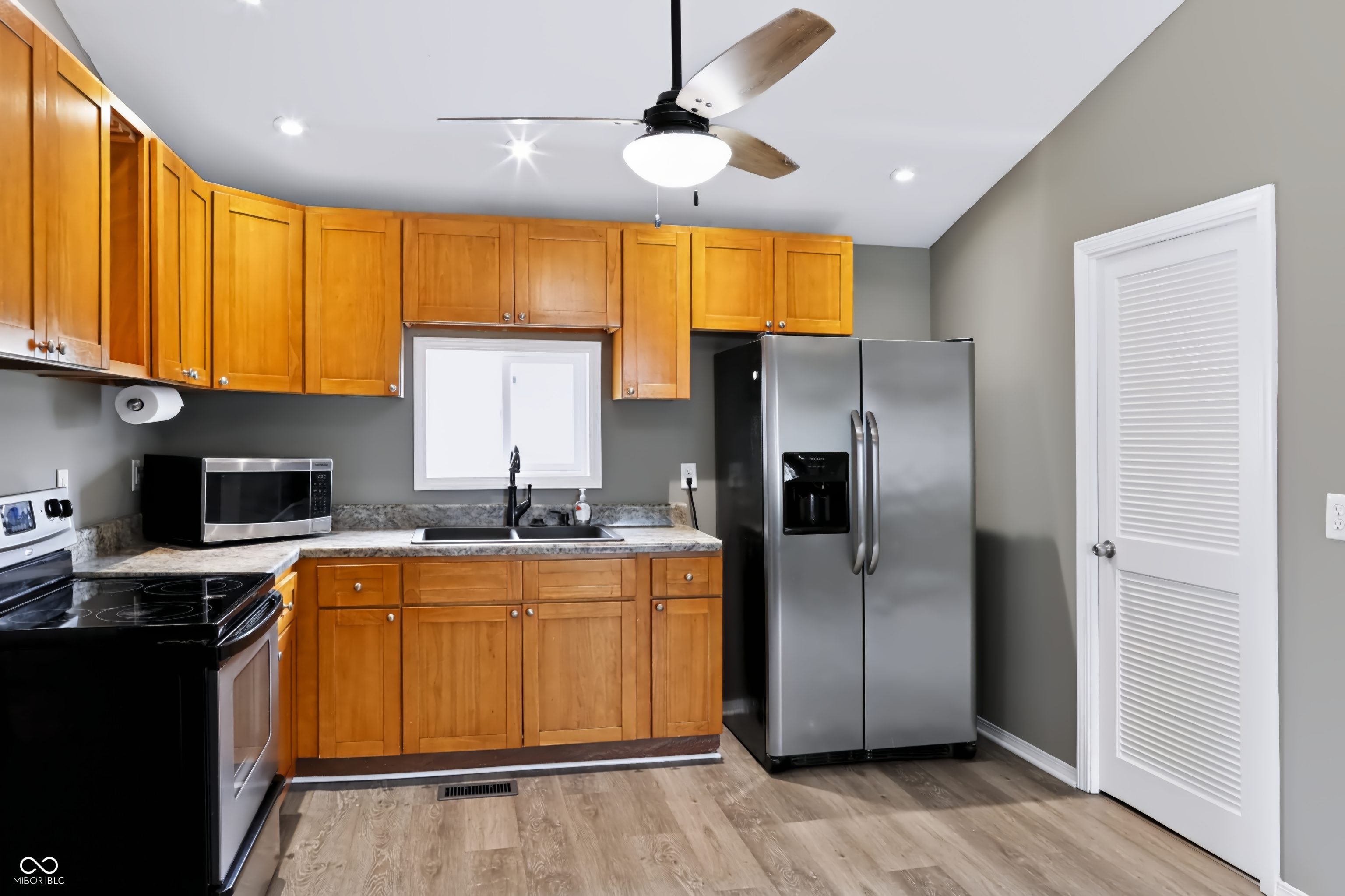 6339 Vigo Drive, Clayton, IN, 46118 photo 5 of 17