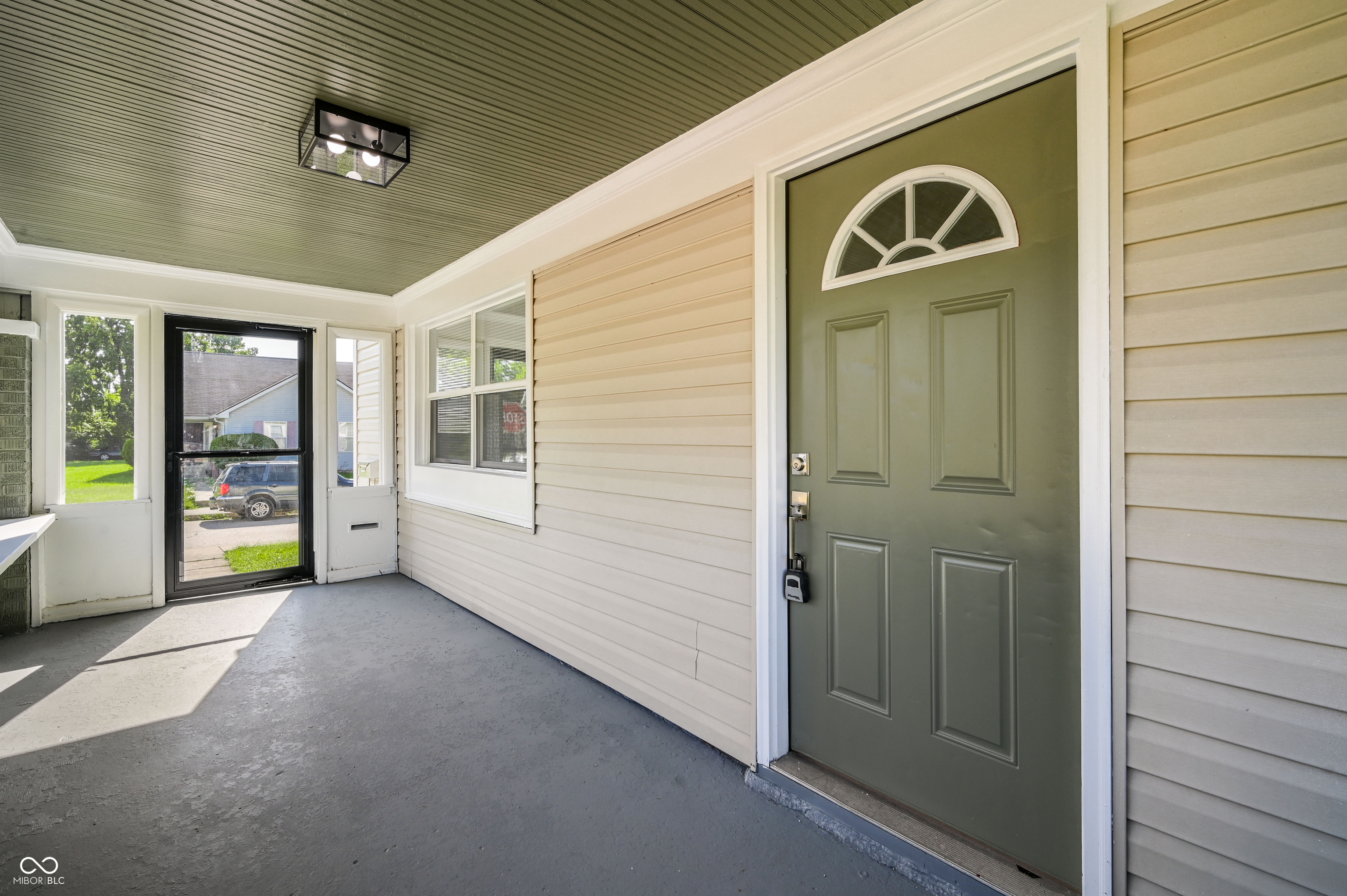 2630 Highland Place, Indianapolis, IN, 46208 photo 5 of 32
