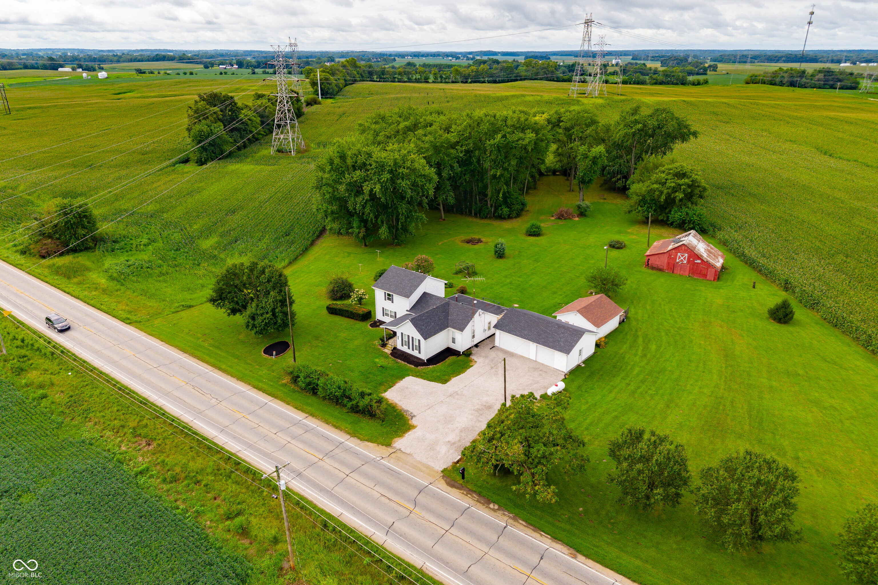 5365 E State Street E, Columbus, IN, 47201 photo 5 of 90