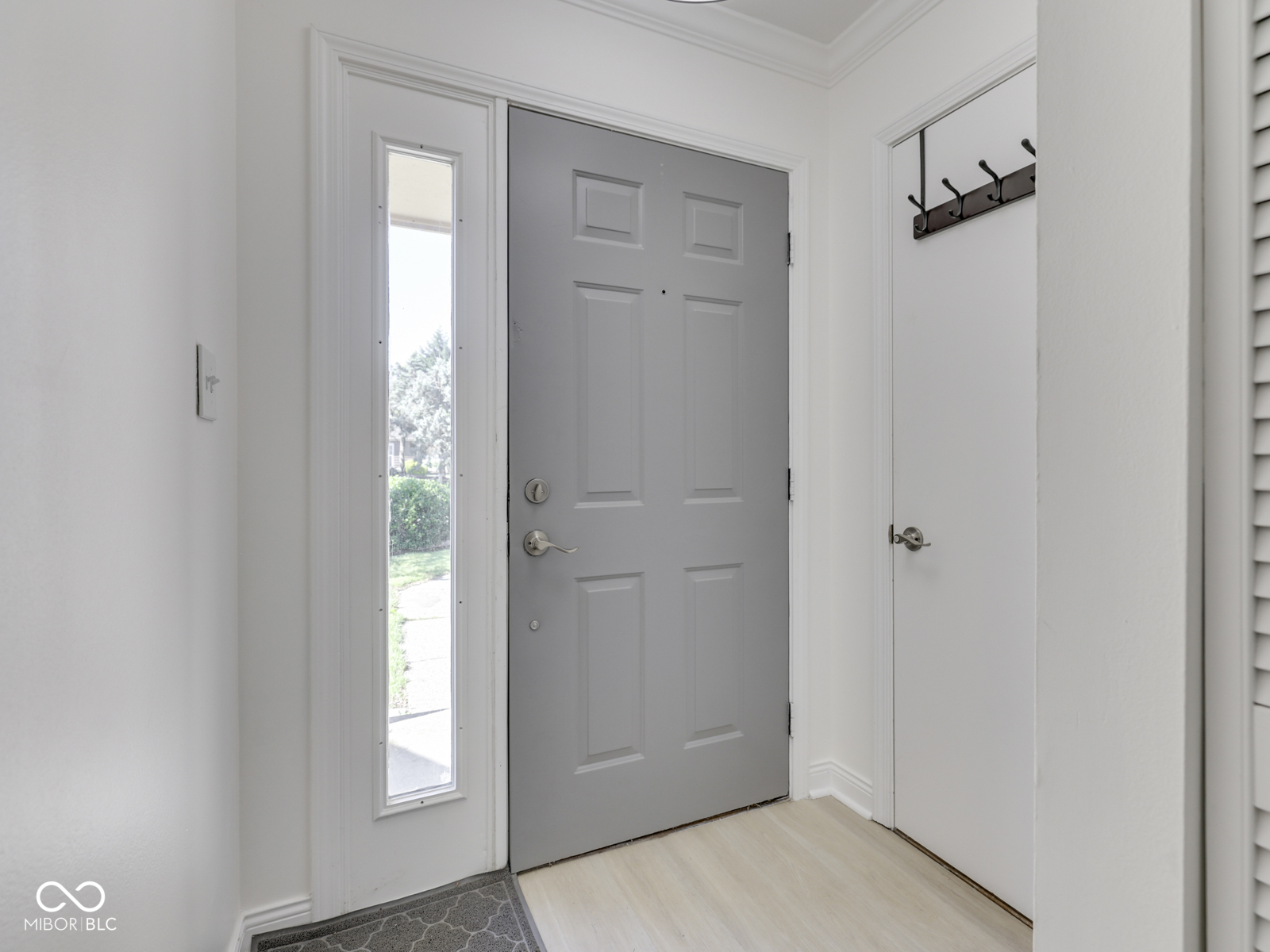 7468 Quincy Court, Indianapolis, IN, 46254 photo 5 of 32