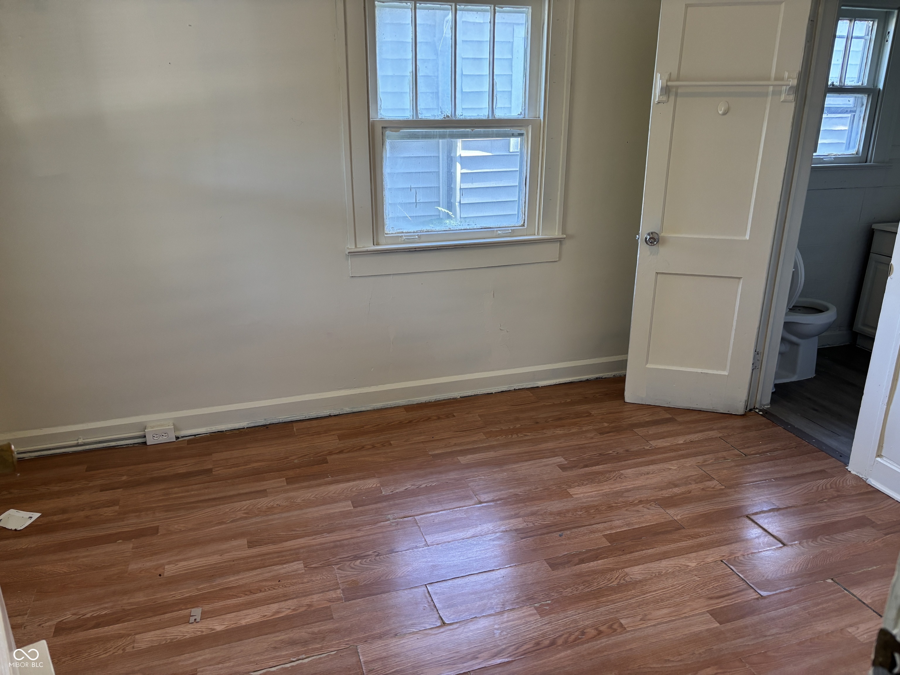2131 N Dequincy Street, Indianapolis, IN, 46218 photo 5 of 22