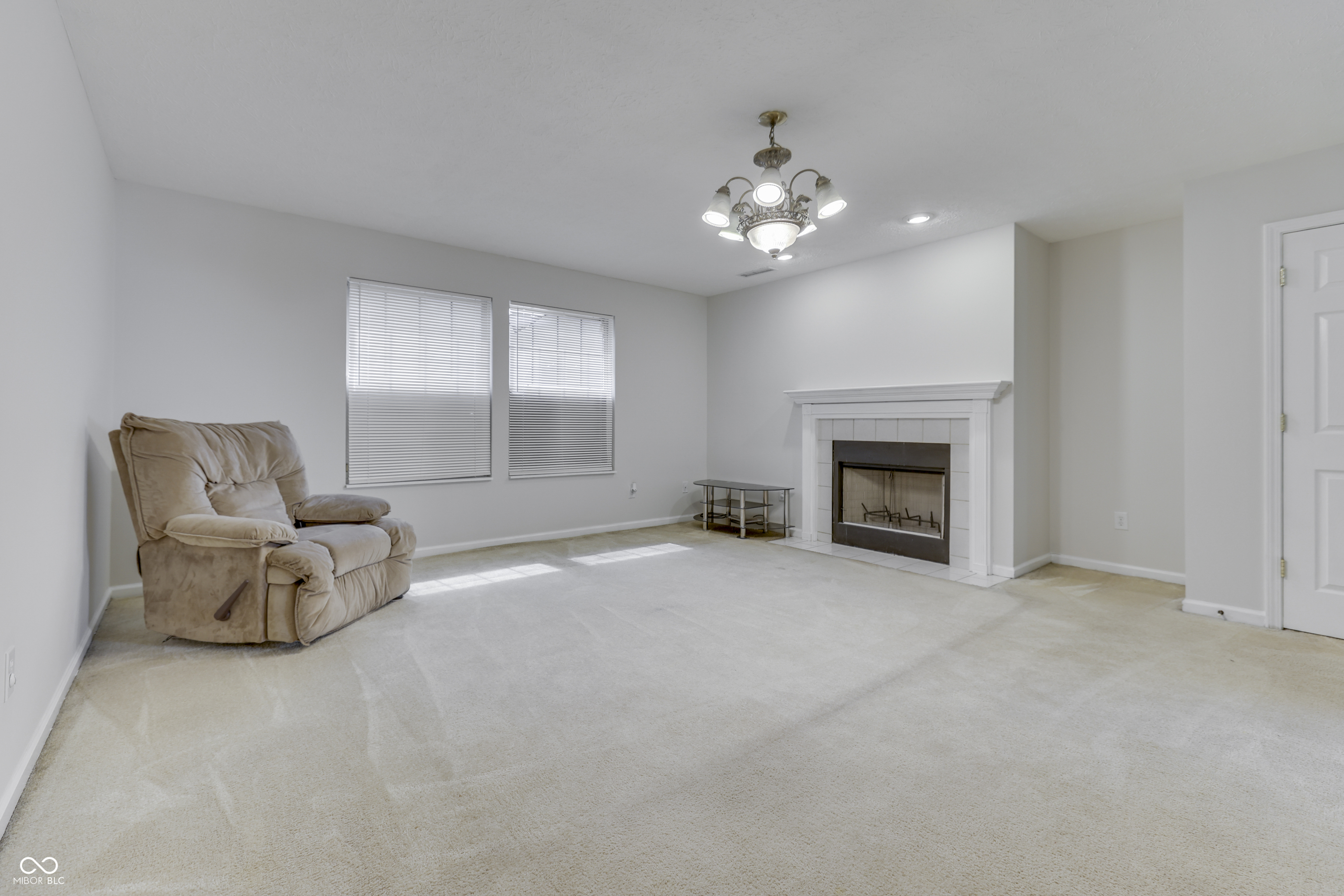 226 Gazebo Drive, Indianapolis, IN, 46227 photo 5 of 29