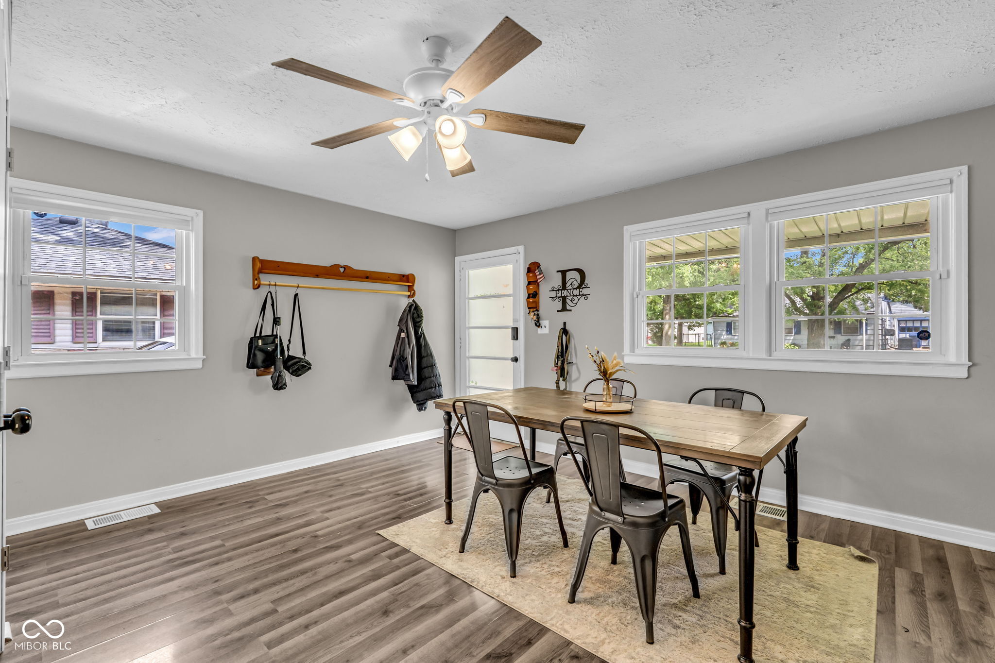8045 Harrison Drive, Indianapolis, IN, 46226 photo 5 of 38