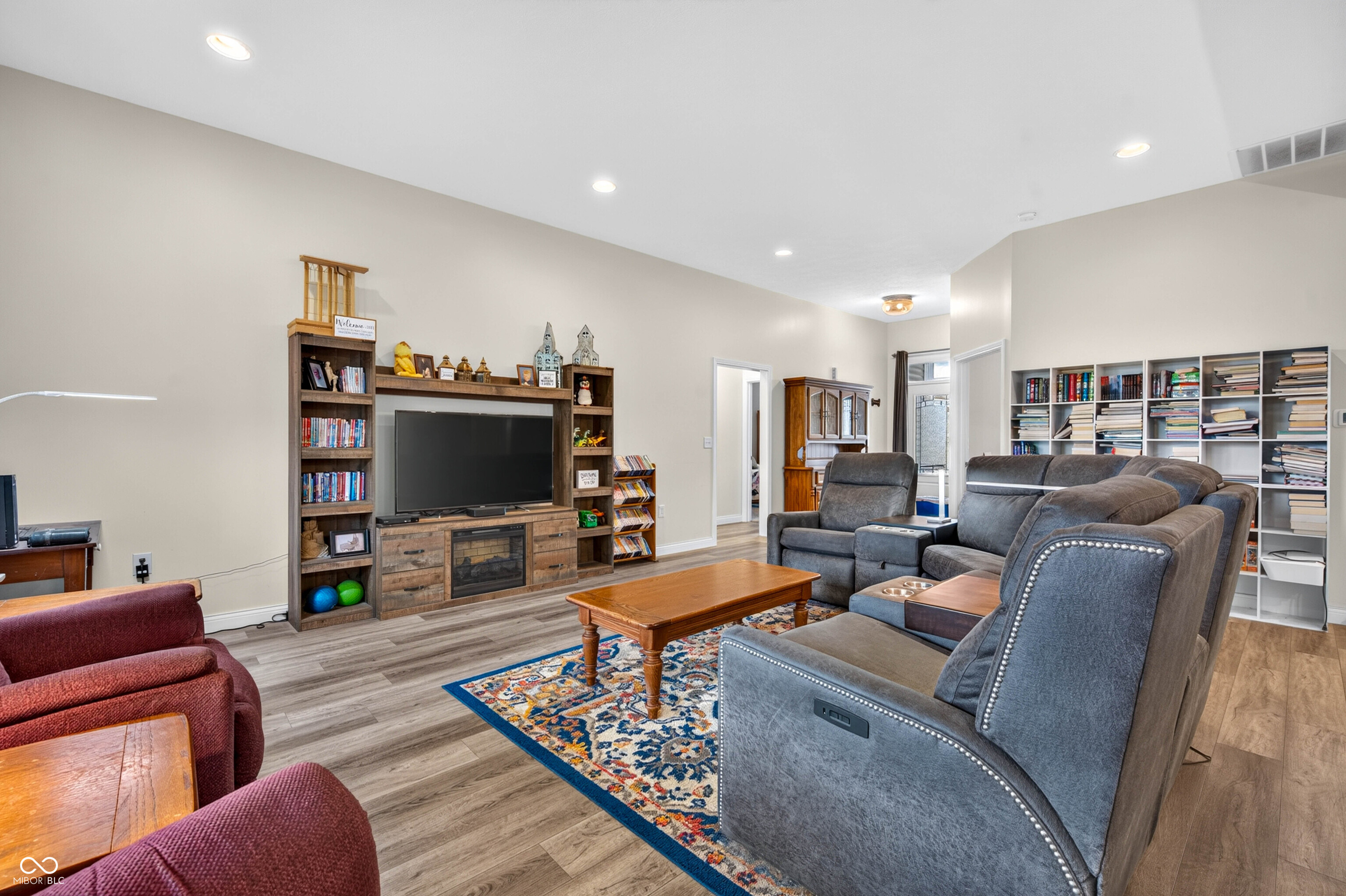 2981 Daylily Drive, Columbus, IN, 47201 photo 5 of 38