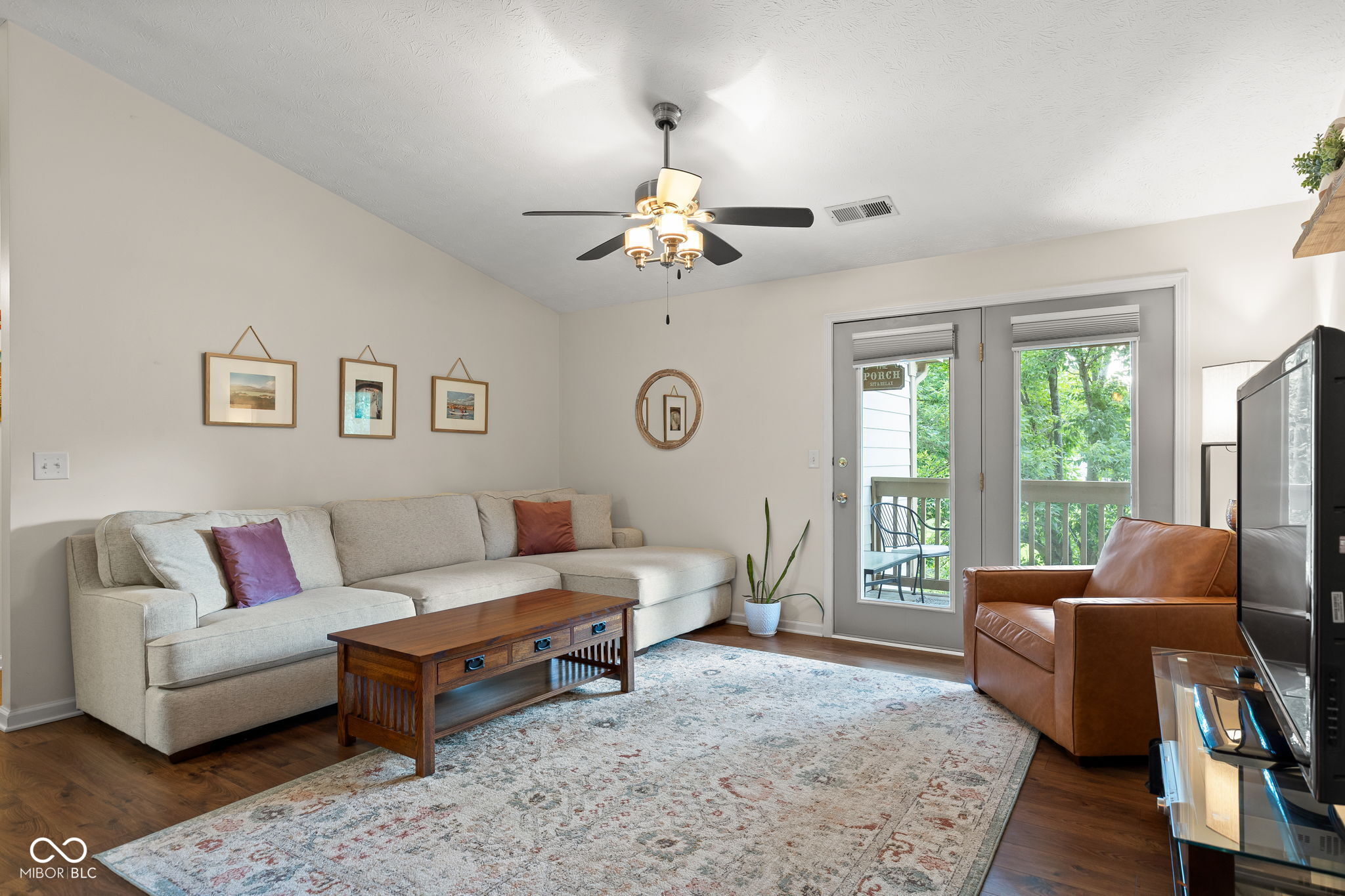 8950 Hunters Creek Drive #208, Indianapolis, IN, 46227 photo 5 of 47