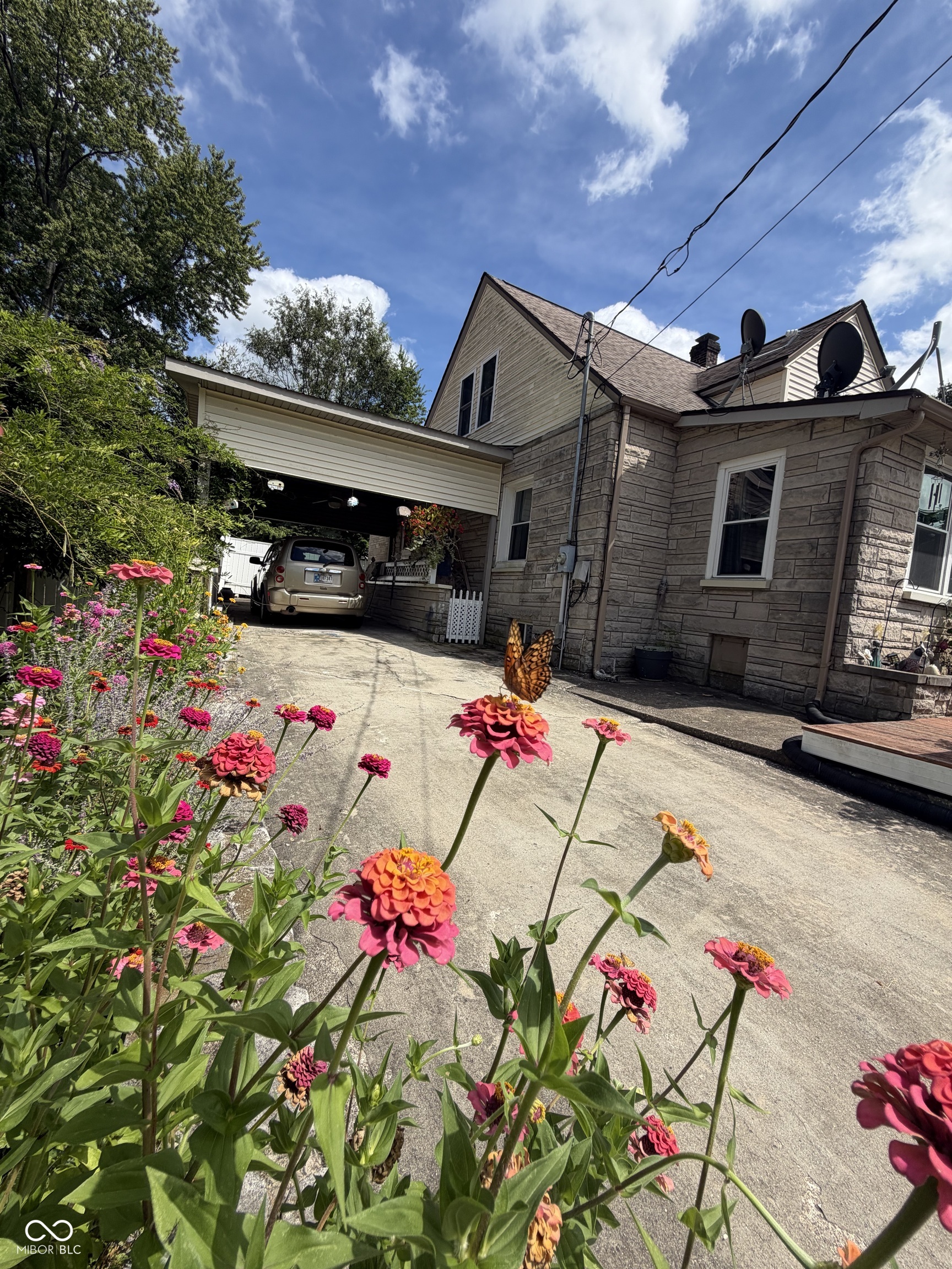 702 NW 2nd Street, Washington, IN, 47501 photo 5 of 31