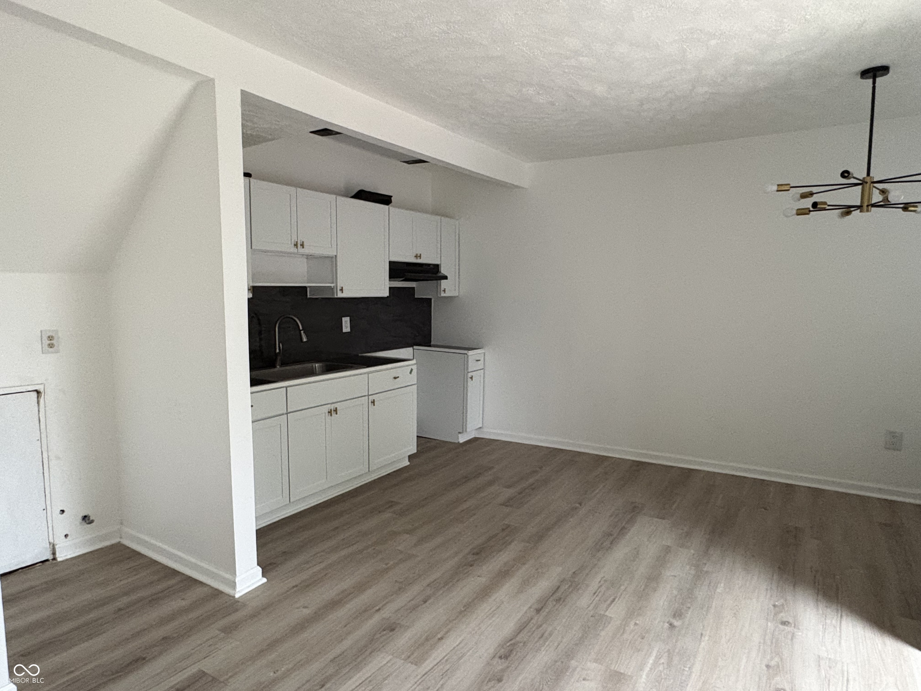 110 Wisconsin, Indianapolis, IN, 46225 photo 5 of 19