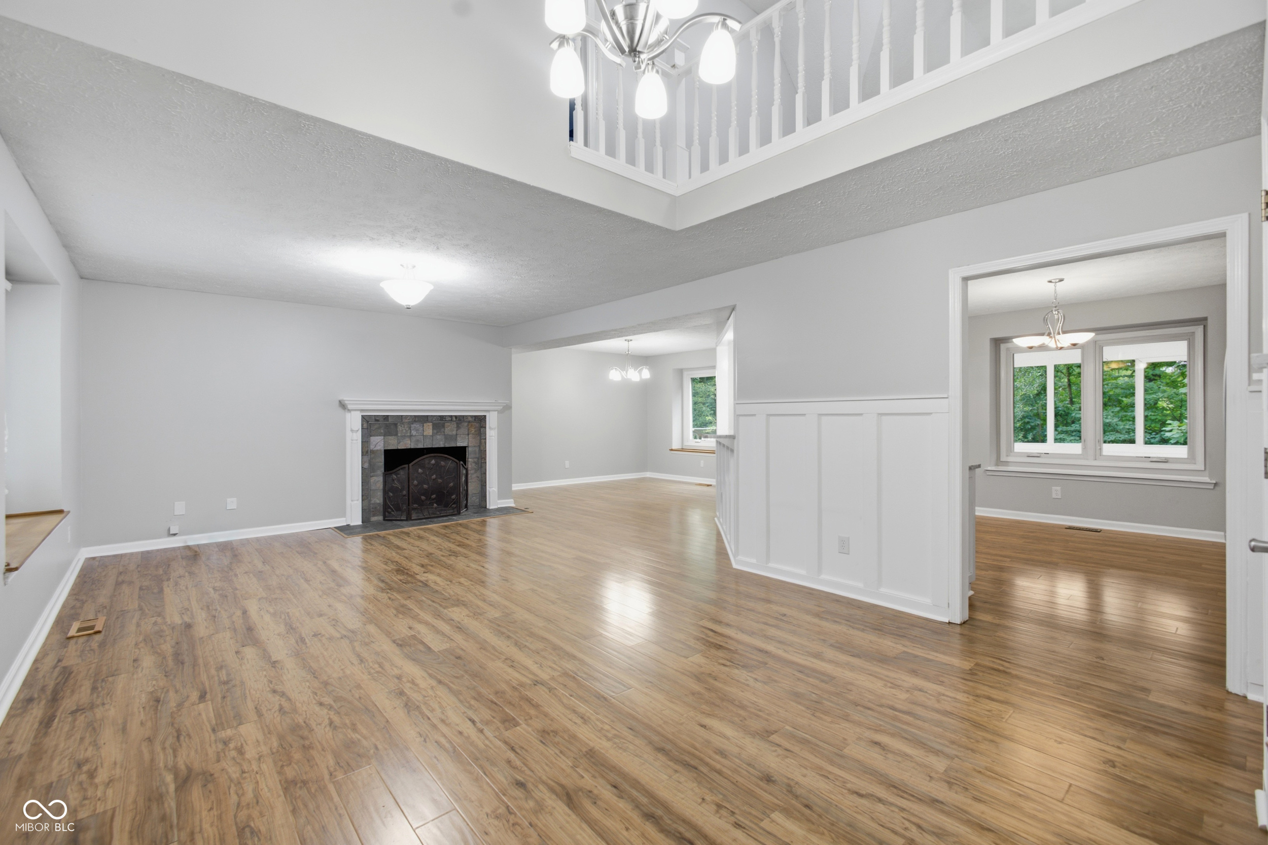 635 Mulberry Street, Zionsville, IN, 46077 photo 5 of 55