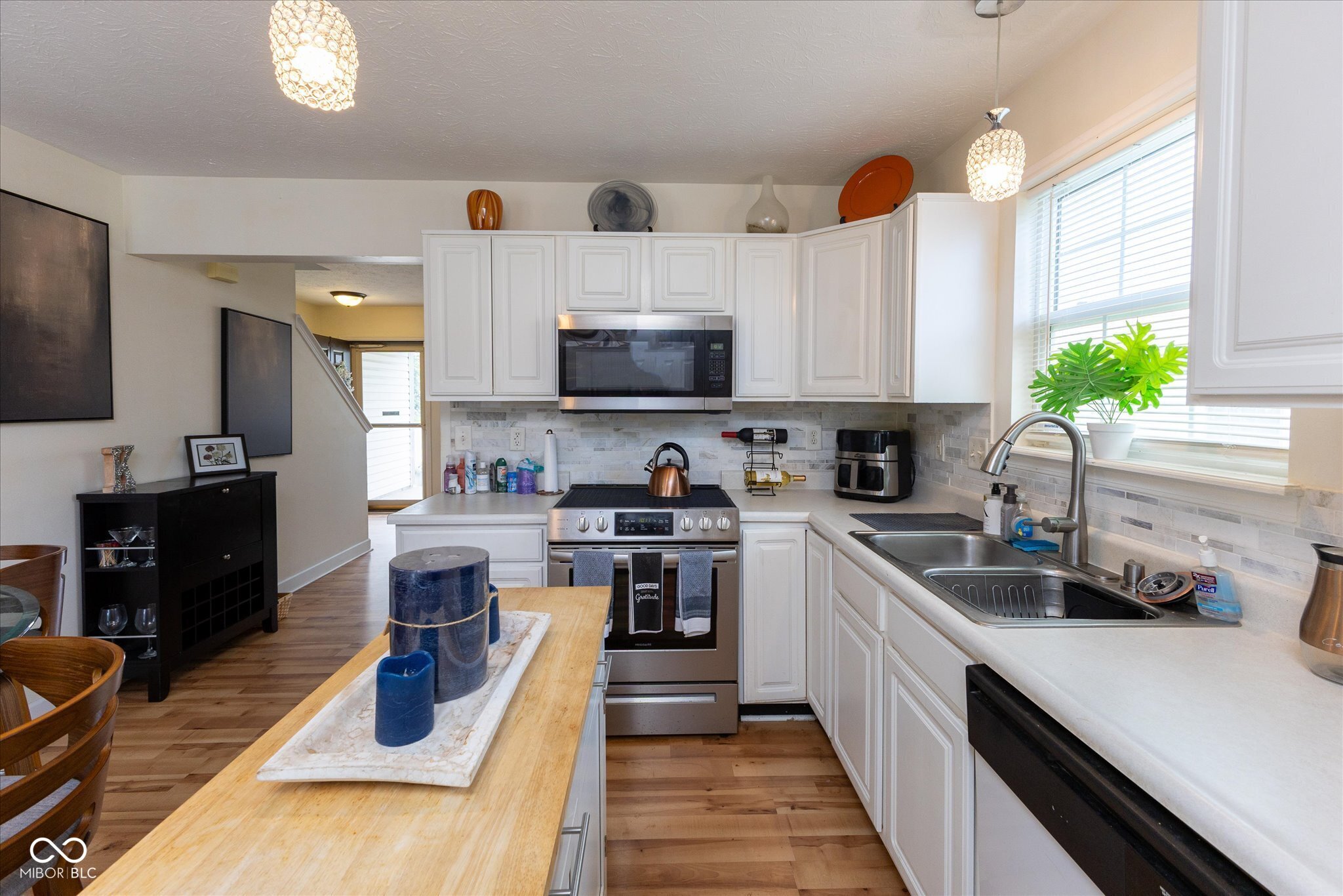 10665 Mistflower Way, Indianapolis, IN, 46235 photo 5 of 20
