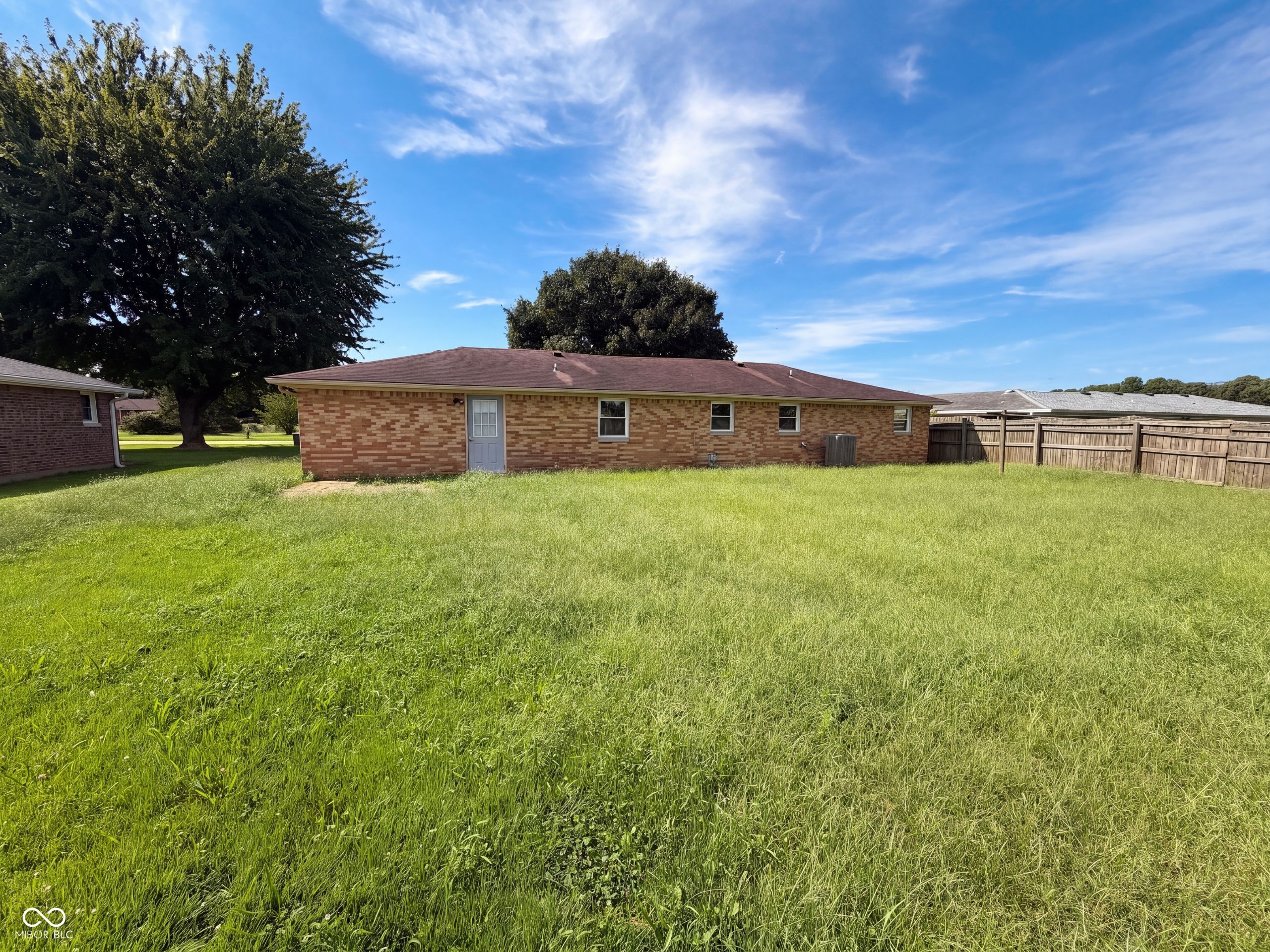 2584 E Phylbeck Avenue, Terre Haute, IN, 47805 photo 5 of 21