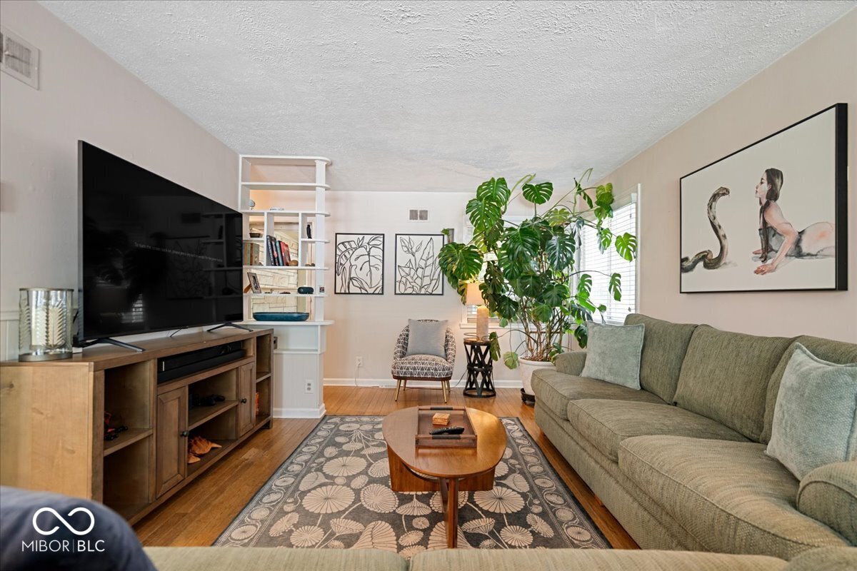 1134 E 56th Street, Indianapolis, IN, 46220 photo 5 of 36