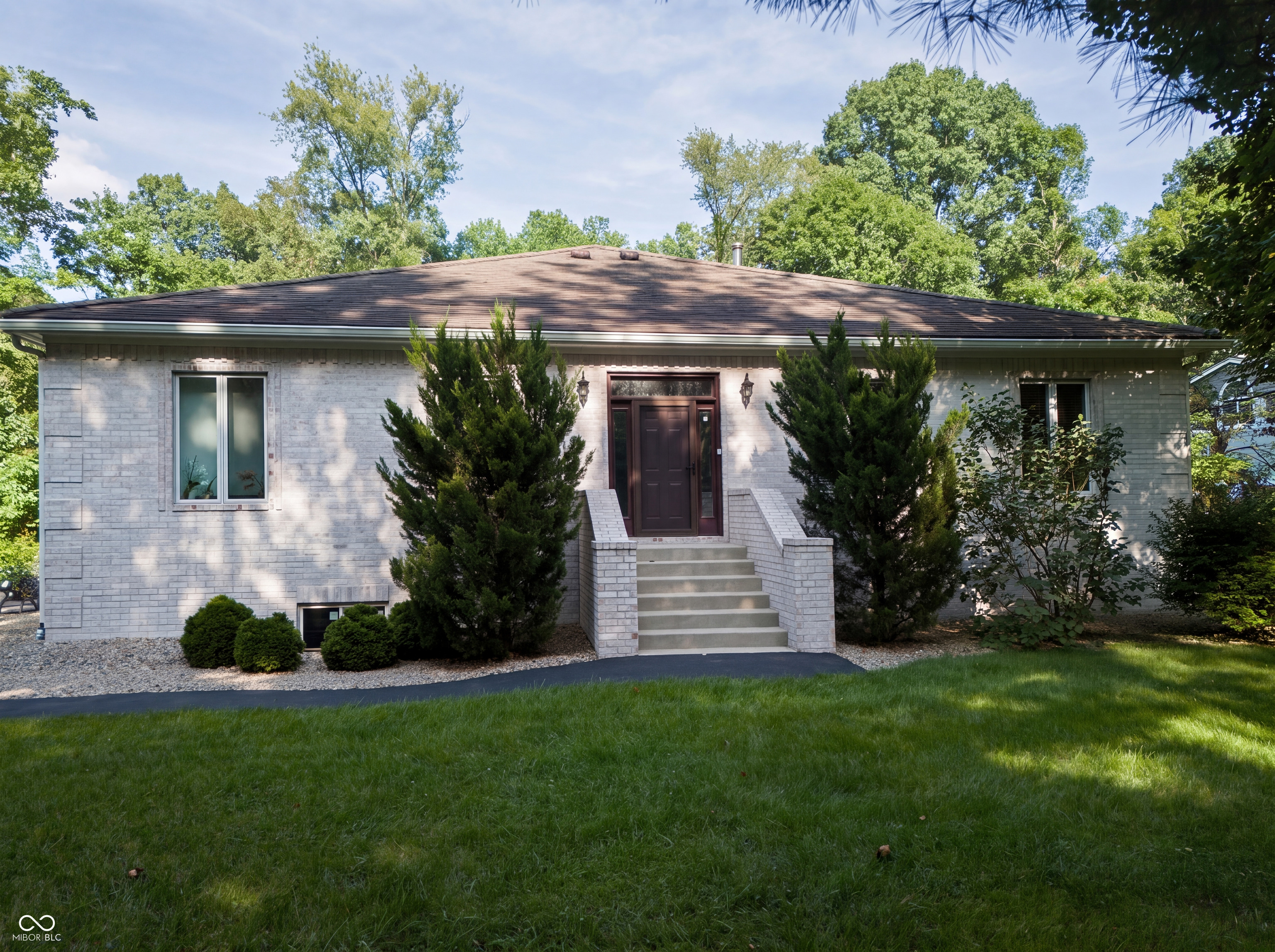 11833 Westwood Drive, Carmel, IN, 46033 photo 5 of 56