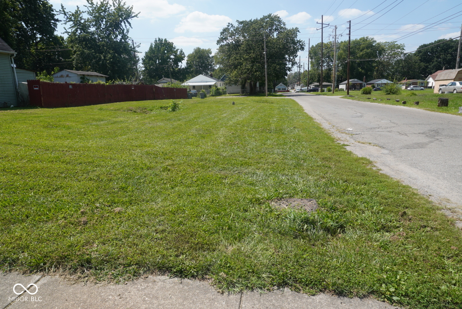 1164 N Pershing Avenue, Indianapolis, IN, 46222 photo 5 of 7