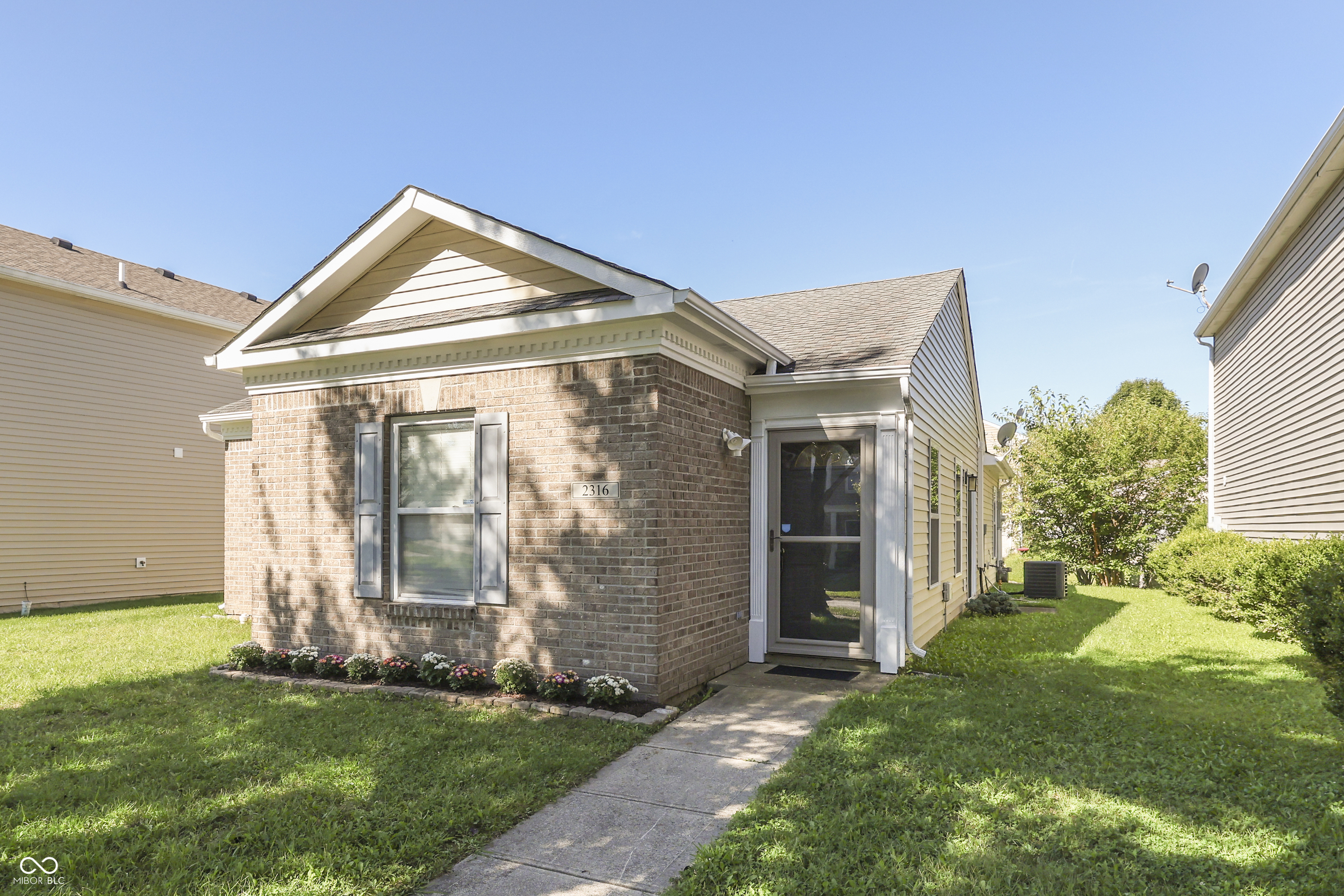 2316 Bristol Drive, Franklin, IN, 46131 photo 5 of 35