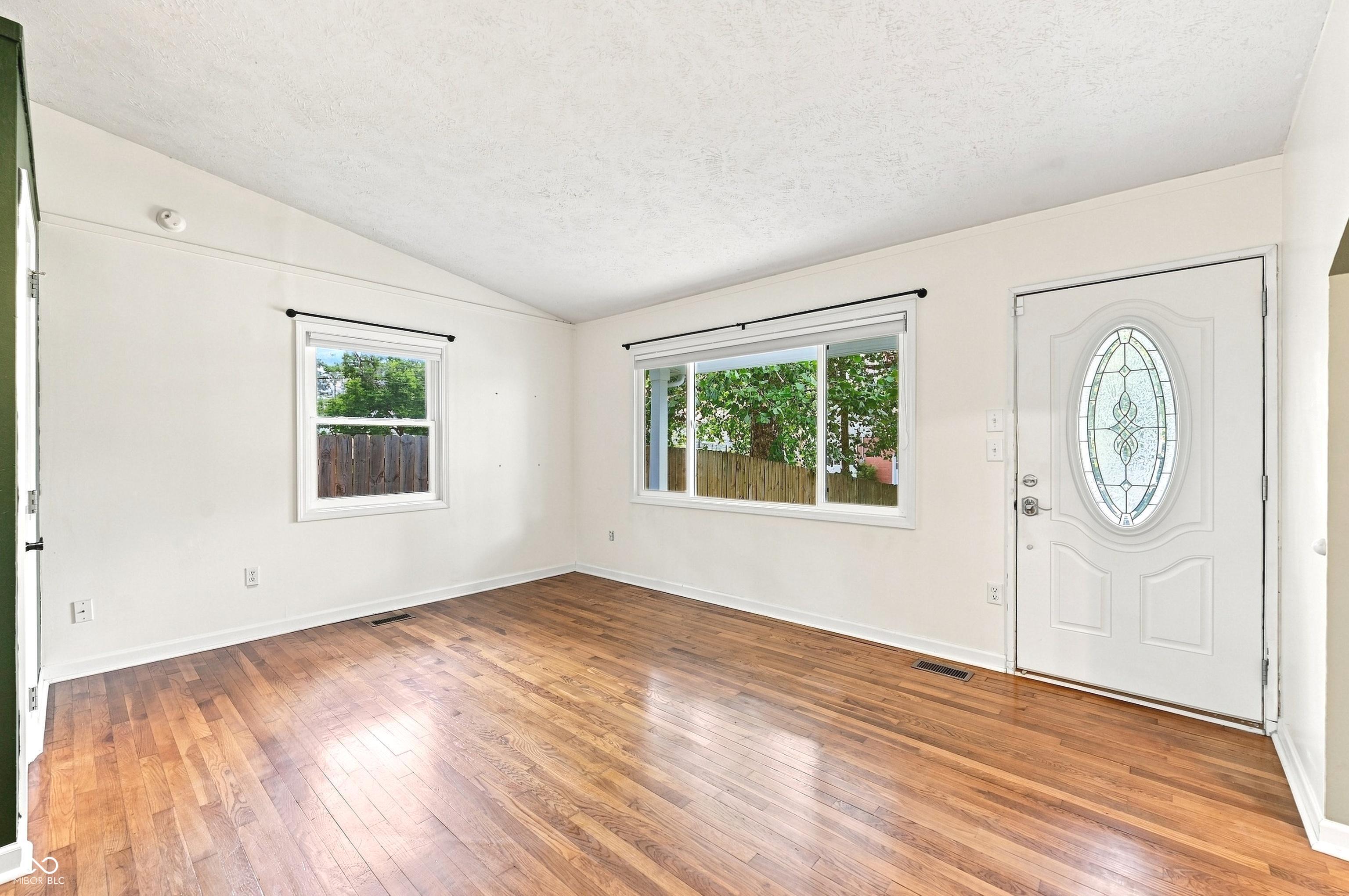 414 Sleepy Hollow Drive, Plainfield, IN, 46168 photo 5 of 33