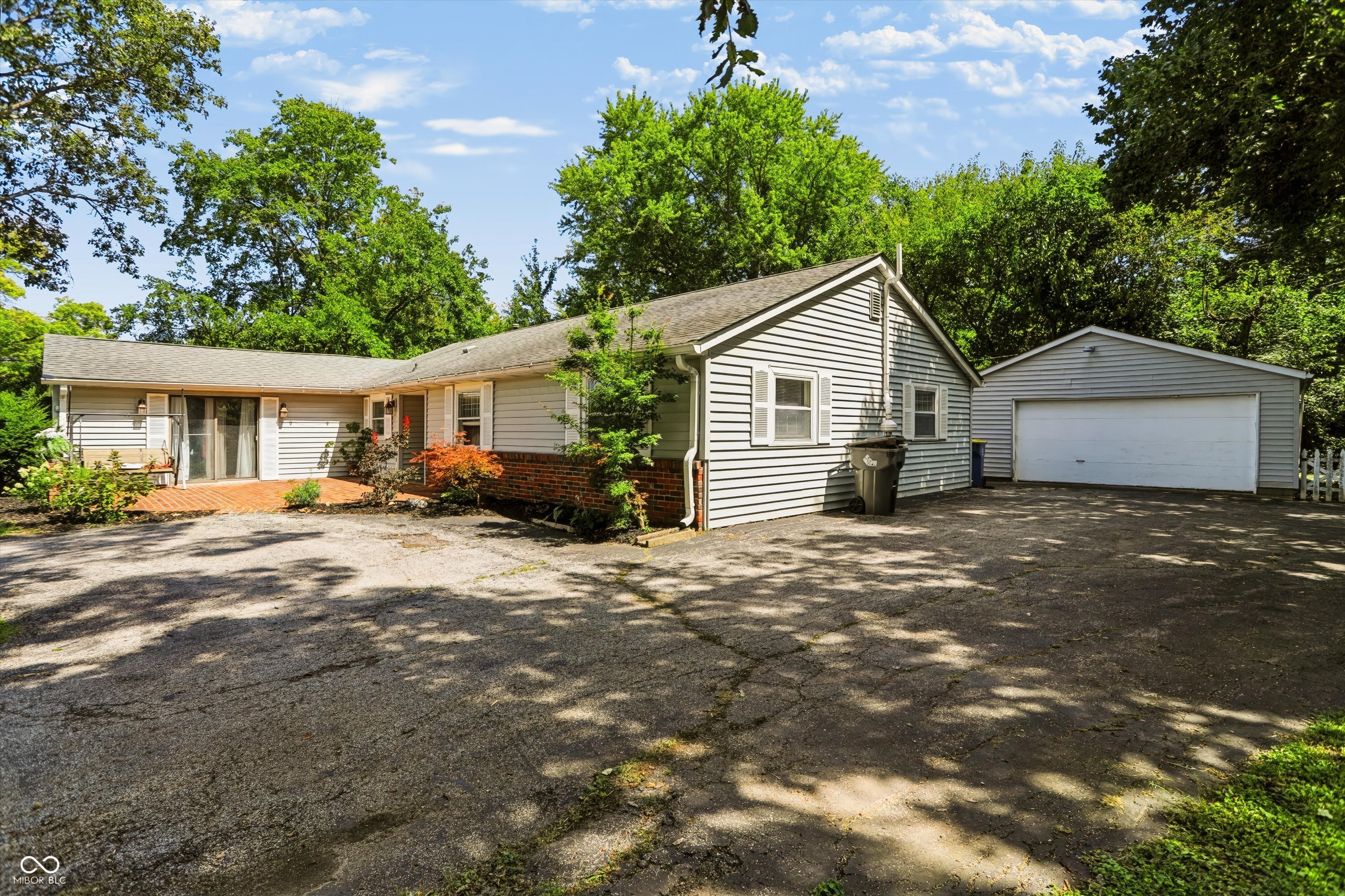 7105 Hague Road, Indianapolis, IN, 46256 photo 5 of 61