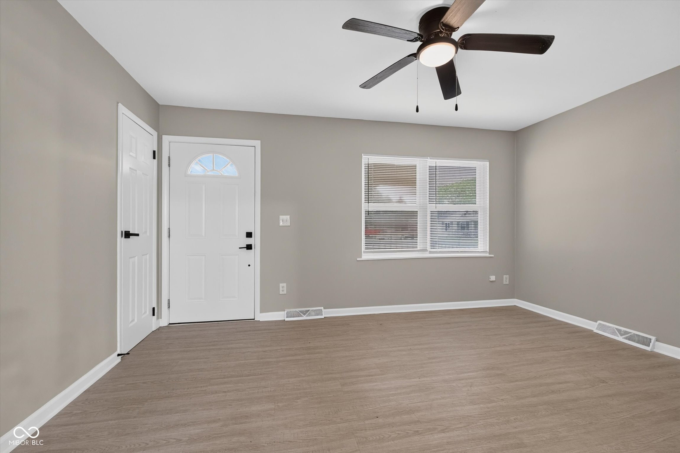 2308 Edgemont Way, Anderson, IN, 46011 photo 5 of 38