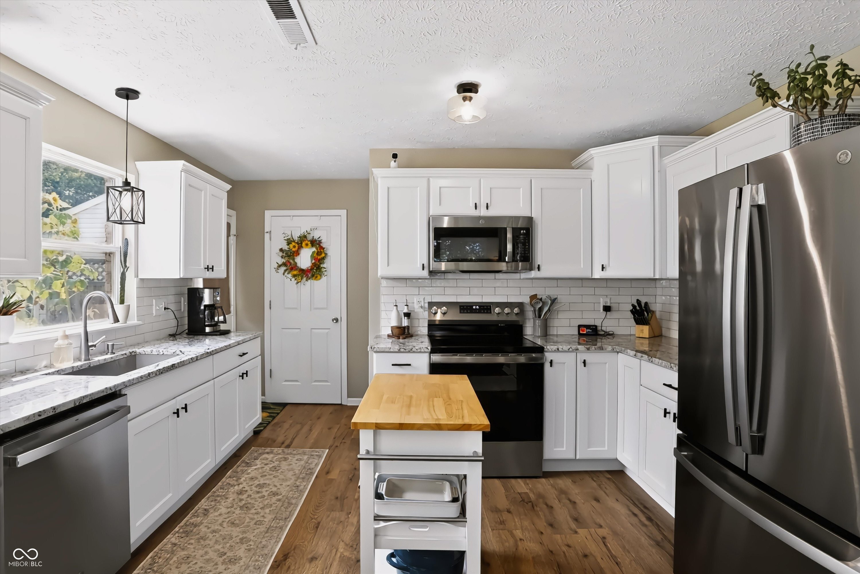 6511 Caressa Way, Indianapolis, IN, 46259 photo 5 of 55