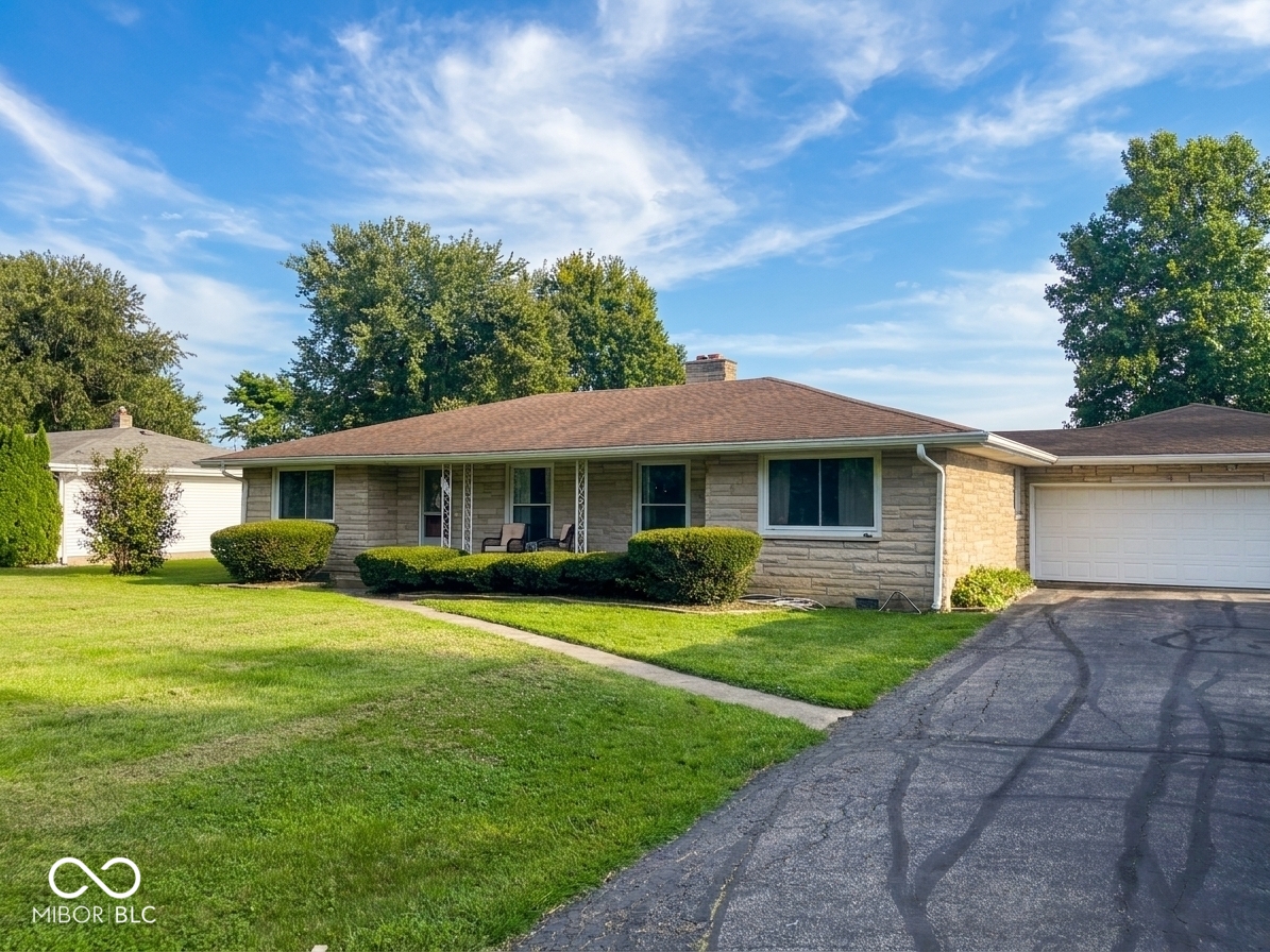 739 W Gossett Road, Frankfort, IN, 46041 photo 5 of 16