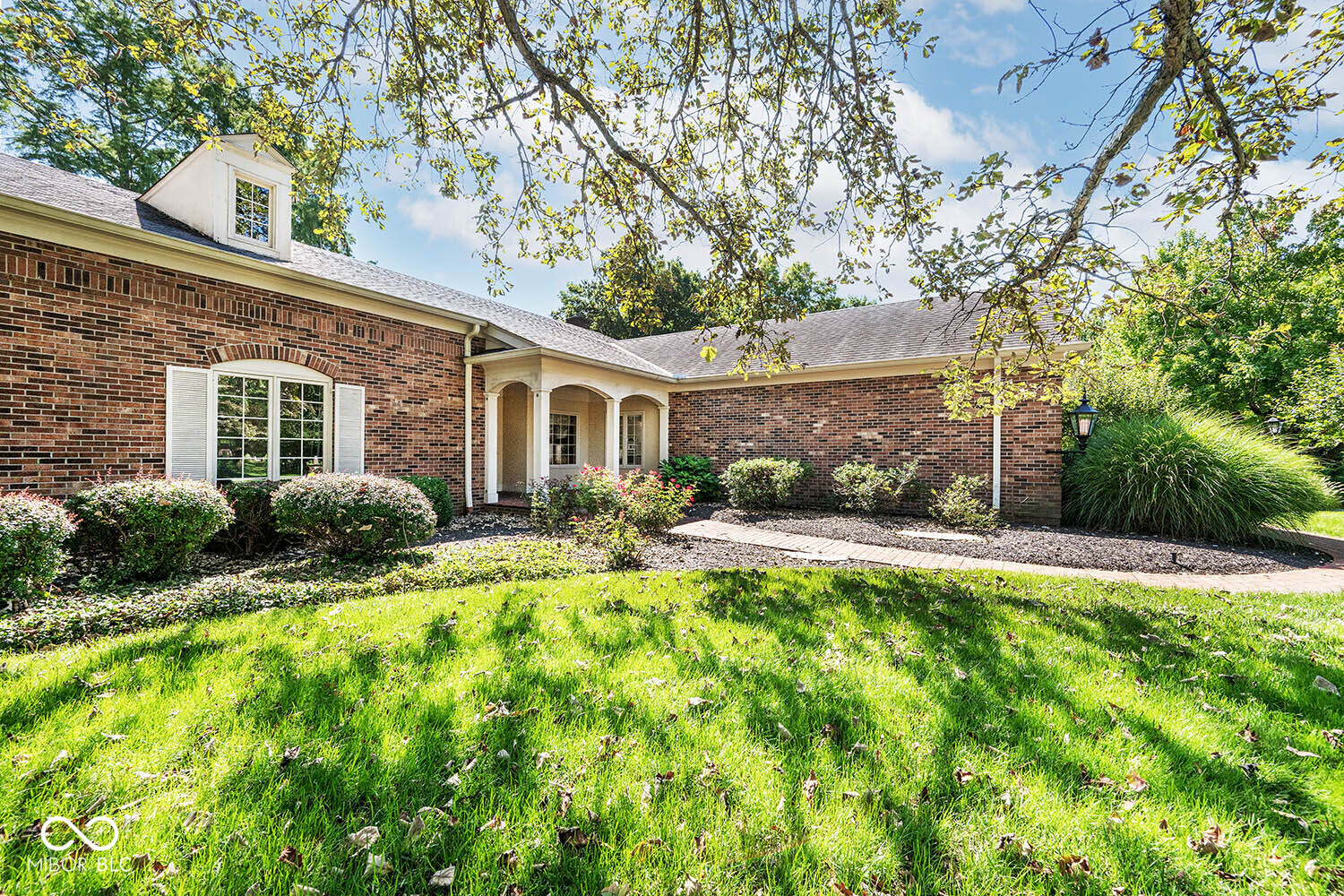 7925 Beaumont Green East Drive, Indianapolis, IN, 46250 photo 5 of 53