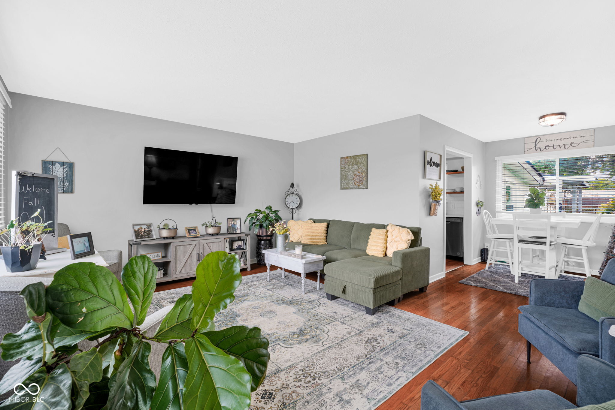 7114 S Midland Avenue, Columbus, IN, 47201 photo 5 of 41
