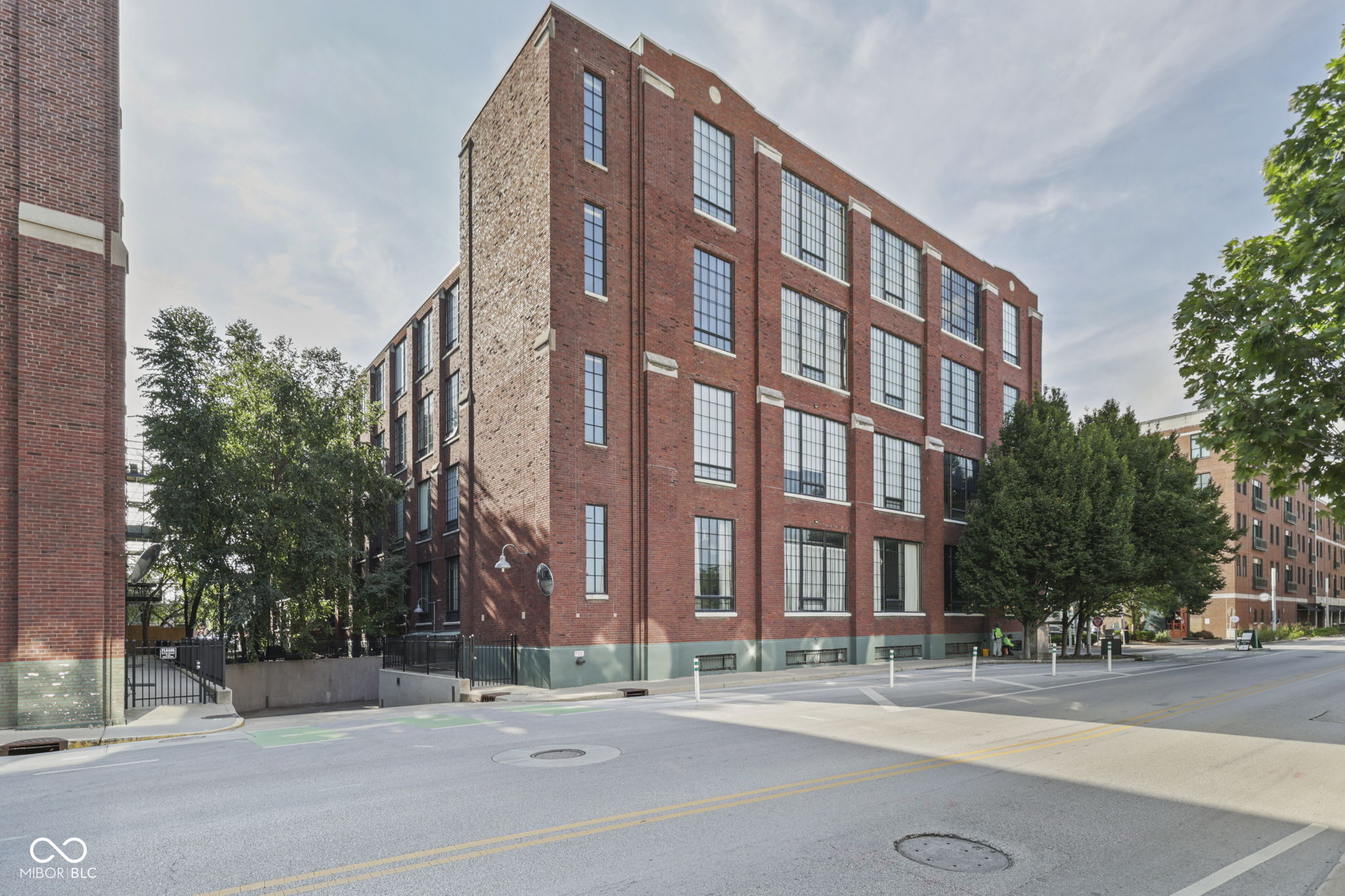 624 E Walnut Street #110, Indianapolis, IN, 46204 photo 5 of 43