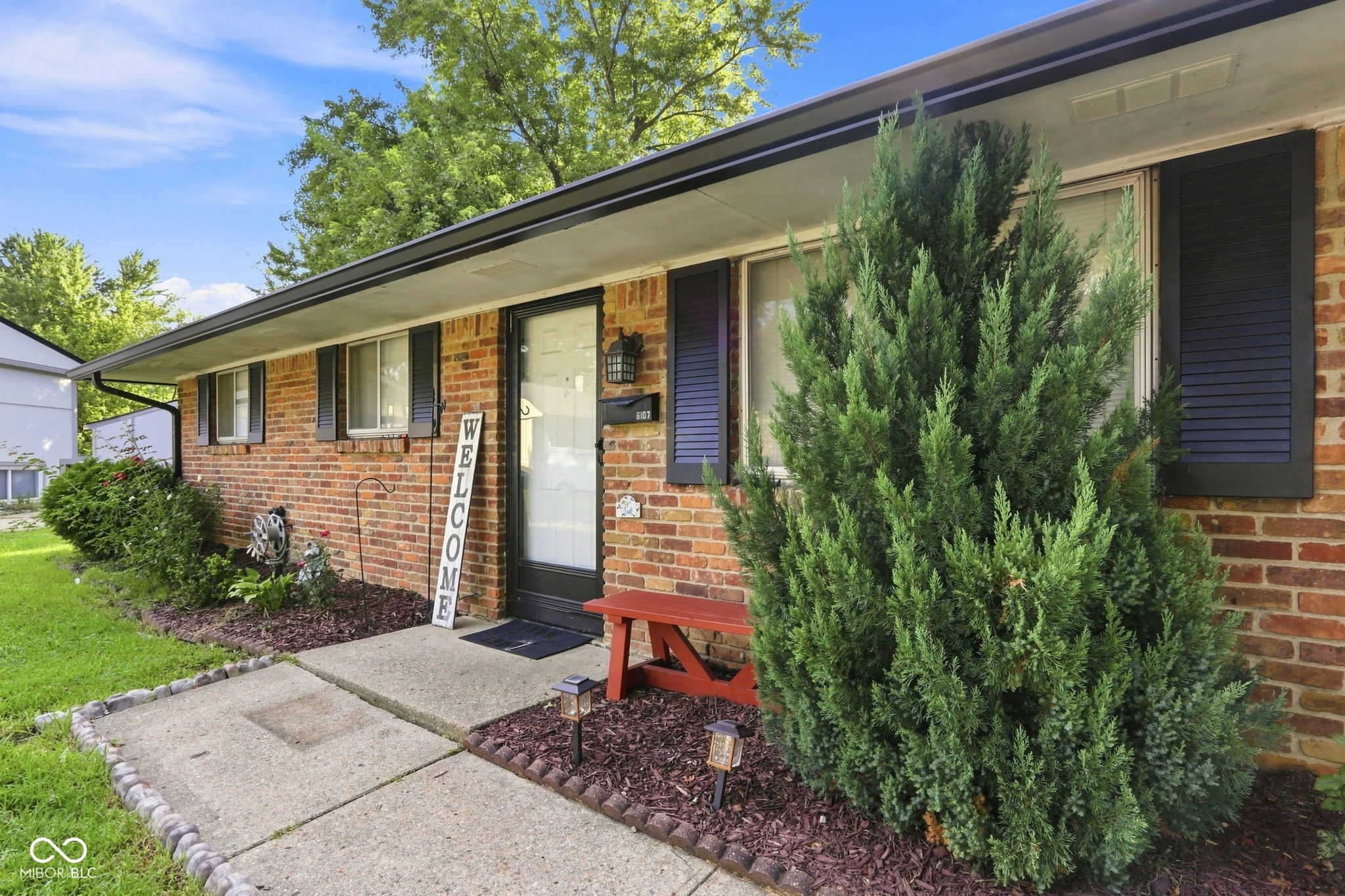 6107 Monarch Circle, Indianapolis, IN, 46224 photo 5 of 26