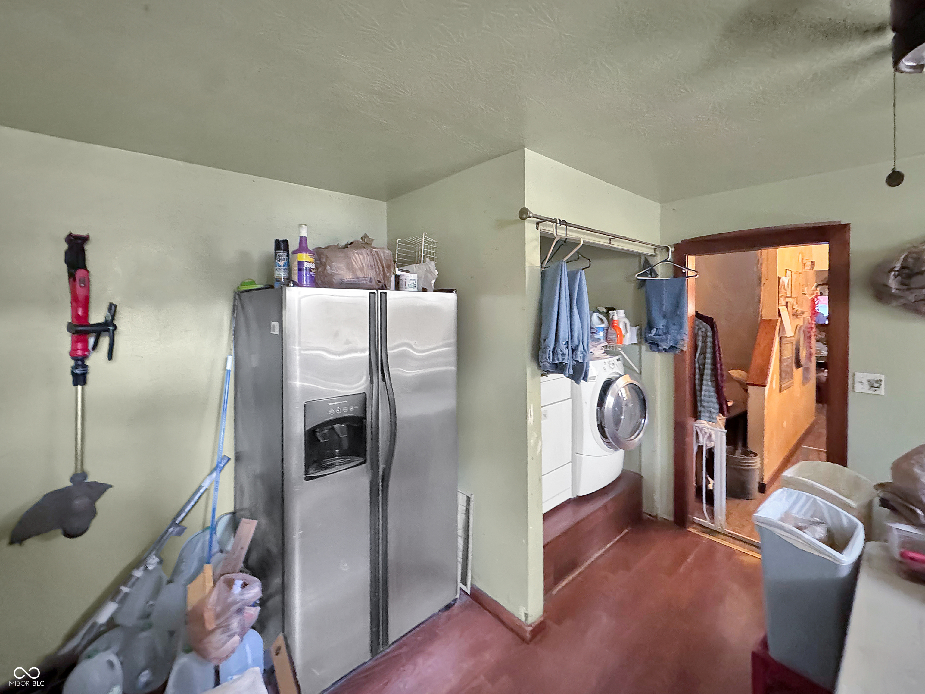 3671 Creston Drive, Indianapolis, IN, 46222 photo 5 of 7