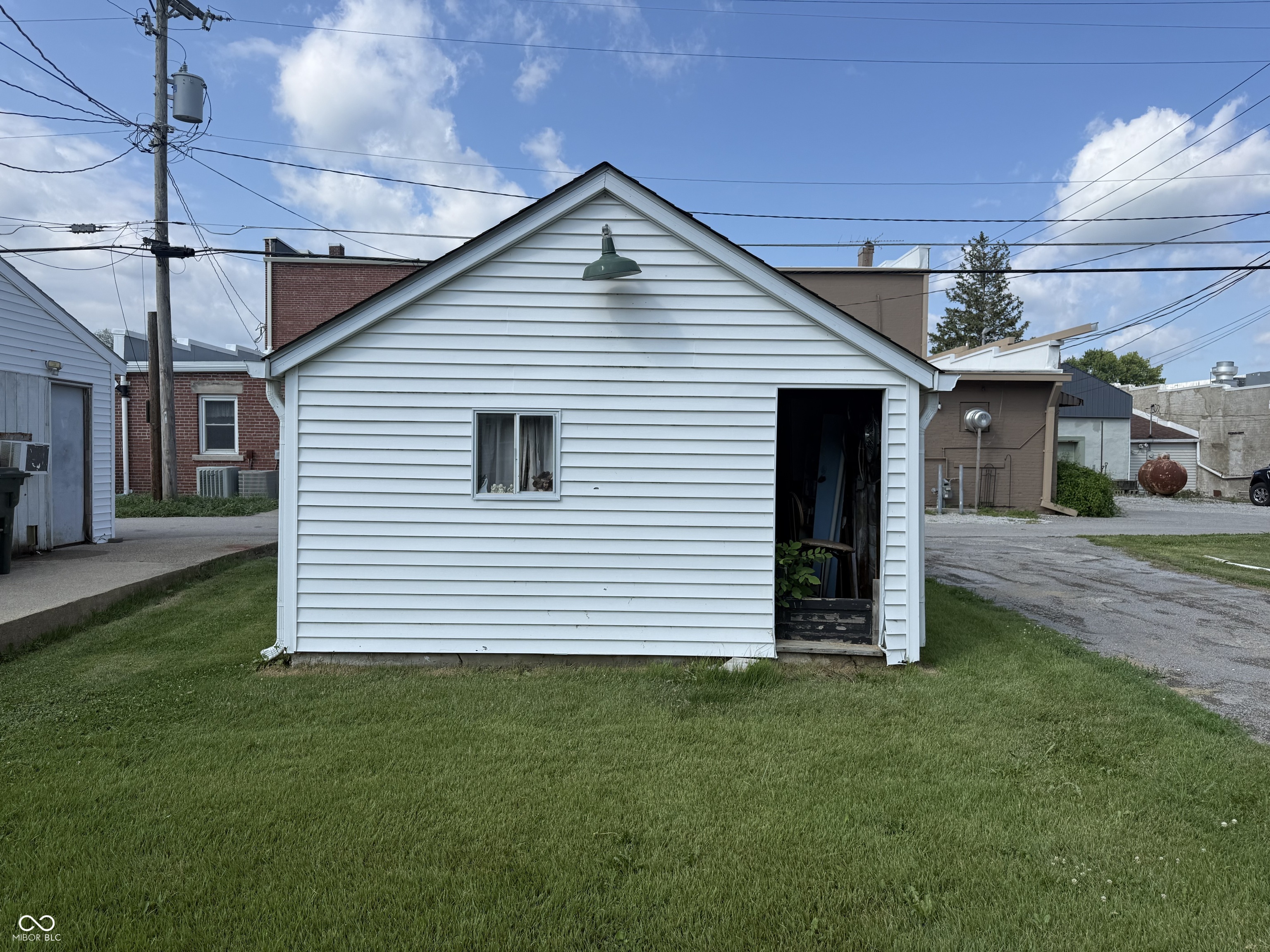 26 W Jefferson, Jamestown, IN, 46147 photo 5 of 17
