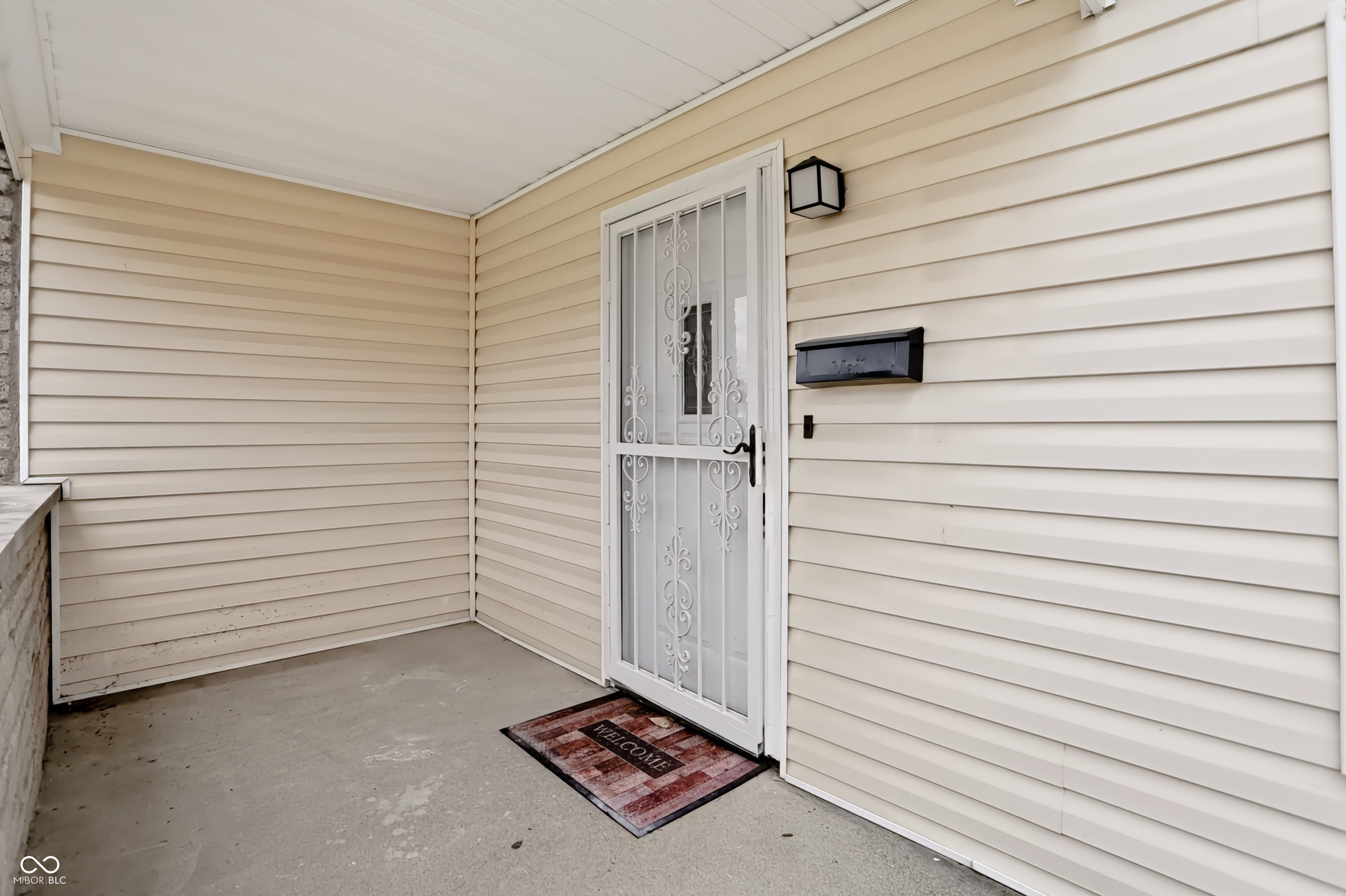 2925 Baltimore Avenue, Indianapolis, IN, 46218 photo 5 of 44